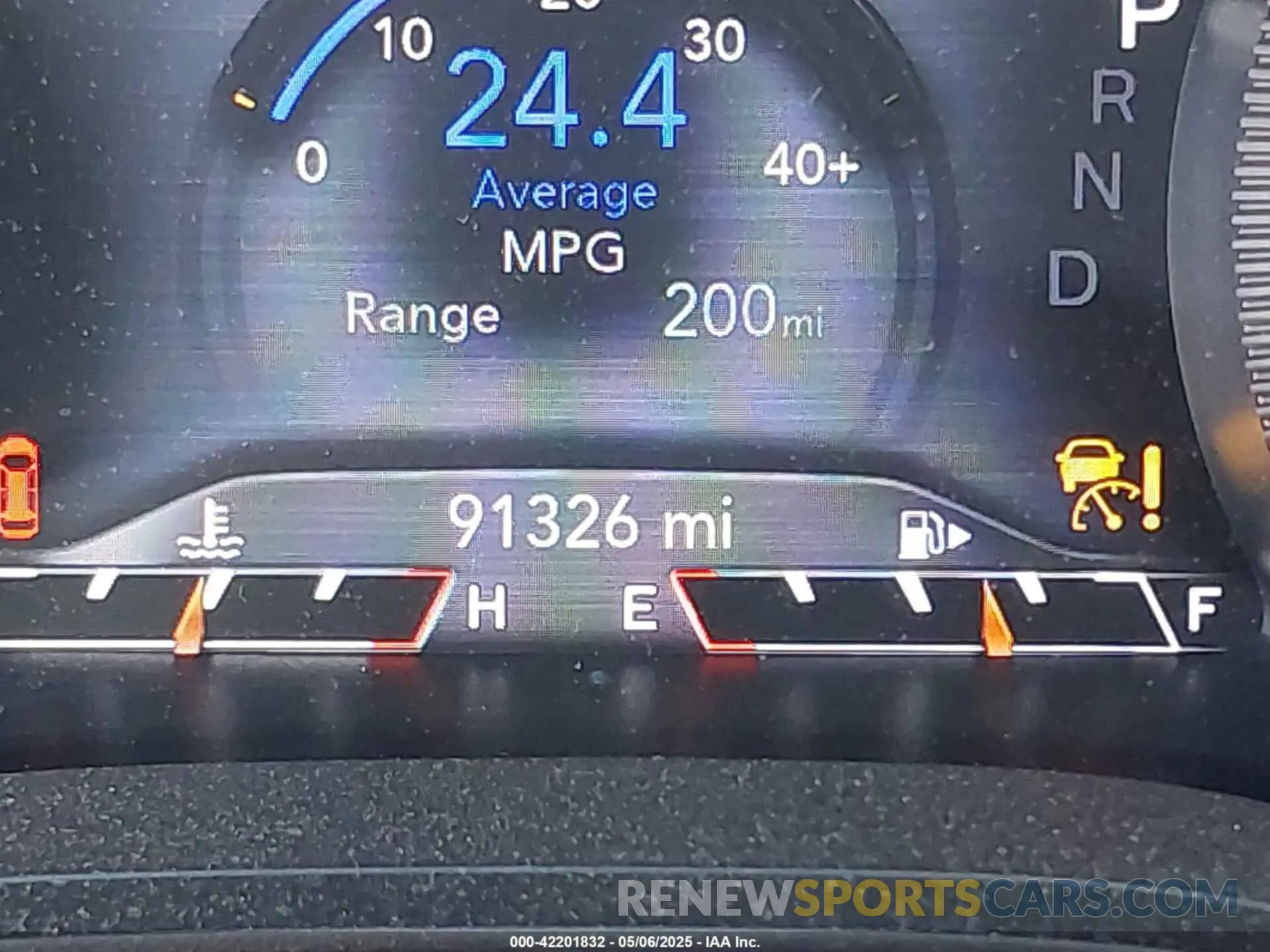 16 Photograph of a damaged car 1C4PJLDB9KD266654 JEEP CHEROKEE 2019