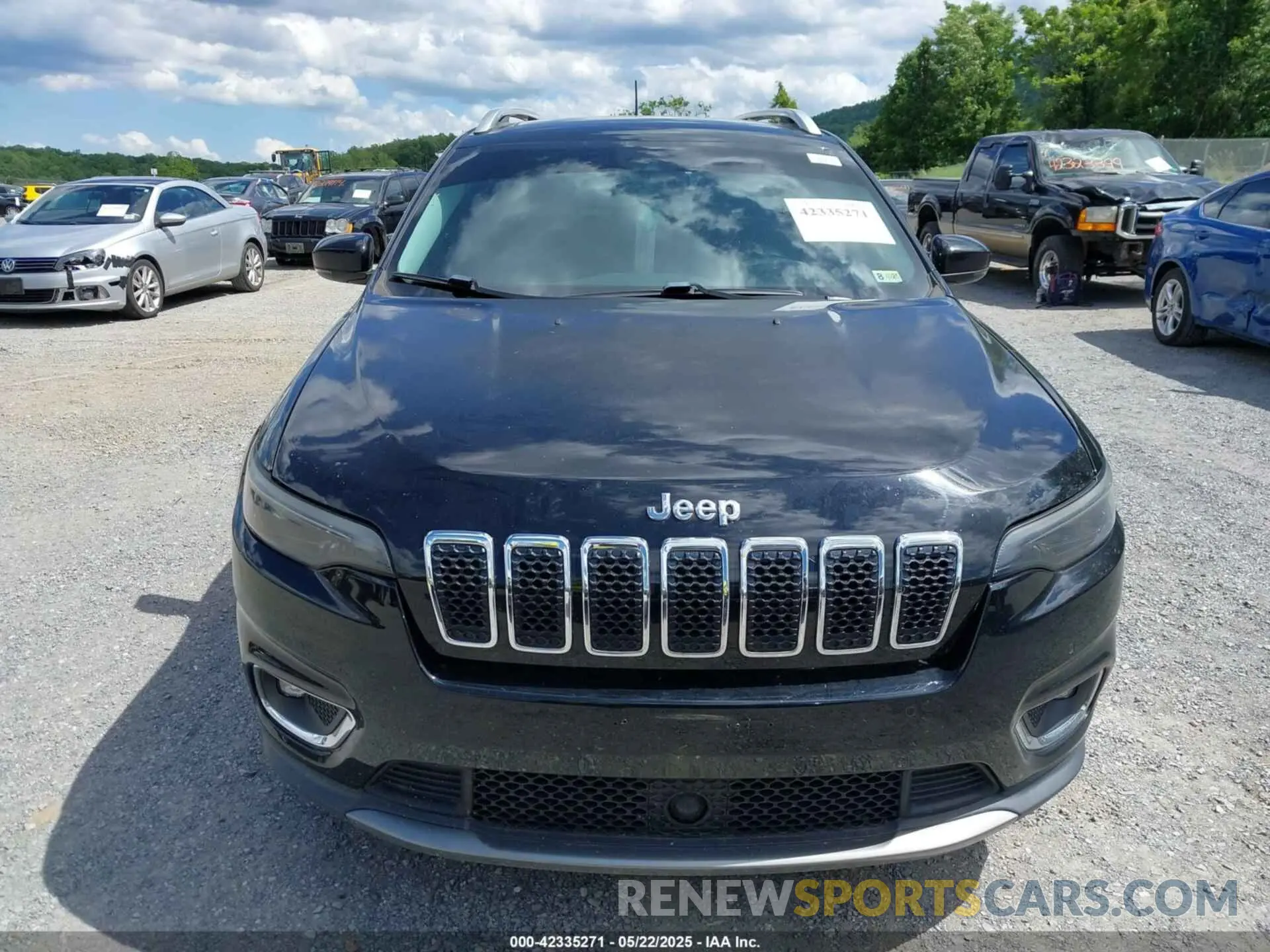 12 Photograph of a damaged car 1C4PJLDNXKD128289 JEEP CHEROKEE 2019