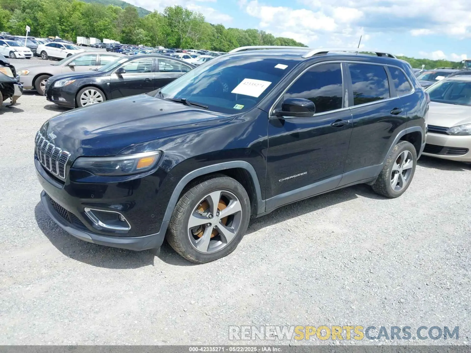 2 Photograph of a damaged car 1C4PJLDNXKD128289 JEEP CHEROKEE 2019