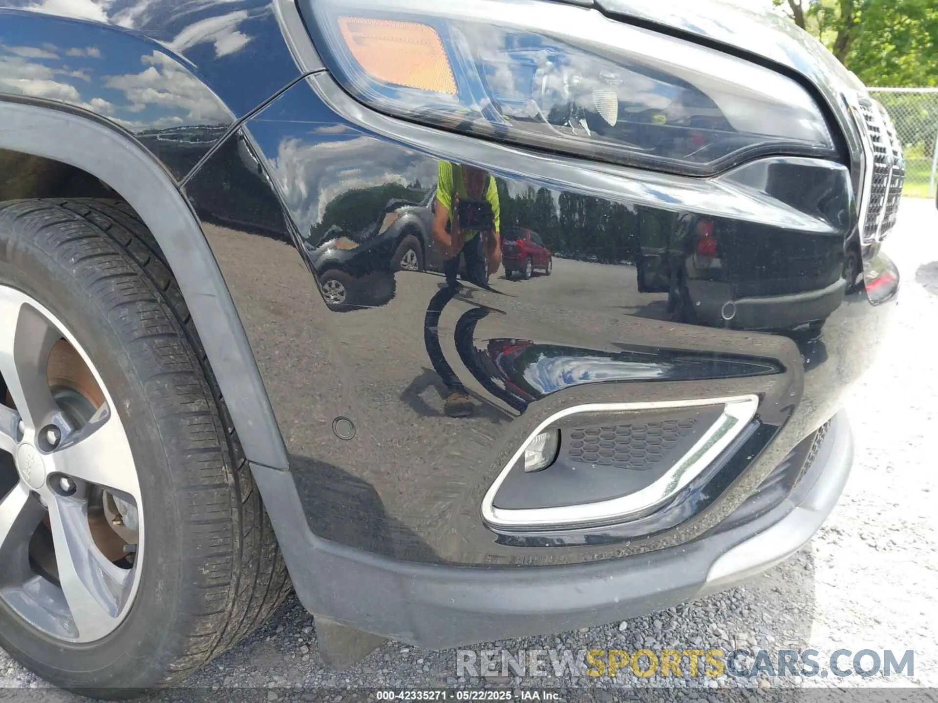 20 Photograph of a damaged car 1C4PJLDNXKD128289 JEEP CHEROKEE 2019