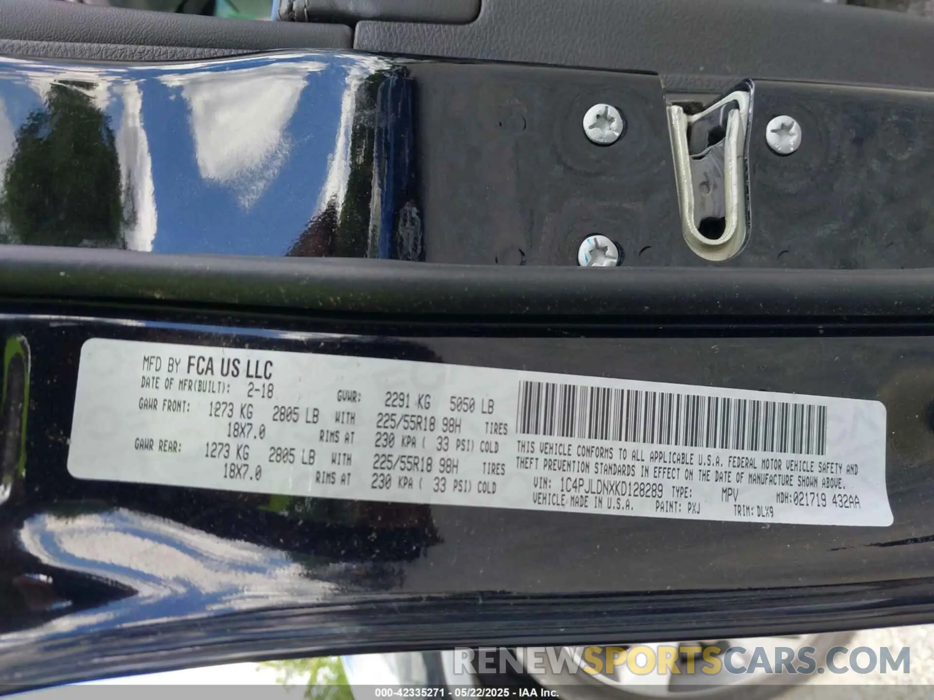 9 Photograph of a damaged car 1C4PJLDNXKD128289 JEEP CHEROKEE 2019