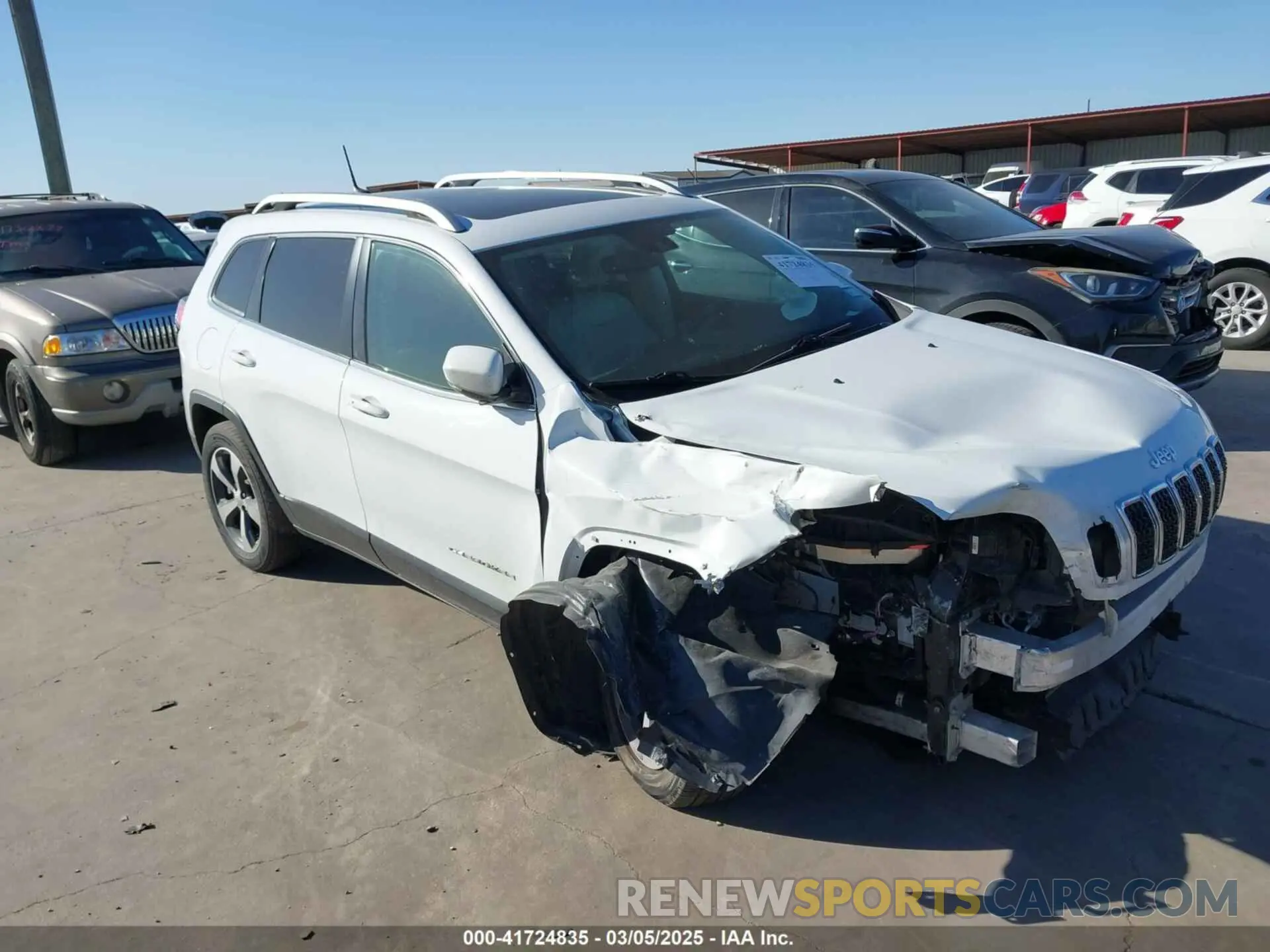 1 Photograph of a damaged car 1C4PJLDX2KD273103 JEEP CHEROKEE 2019