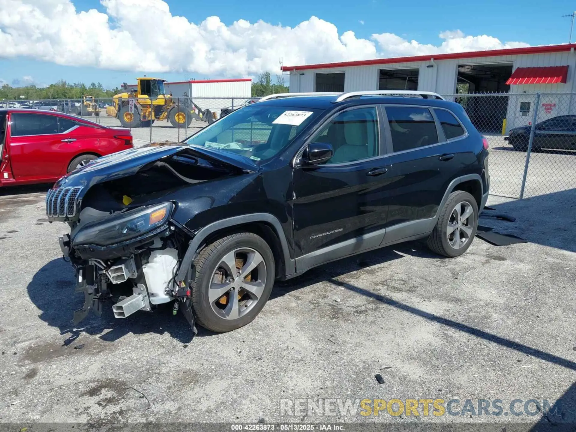 2 Photograph of a damaged car 1C4PJLDX5KD487535 JEEP CHEROKEE 2019
