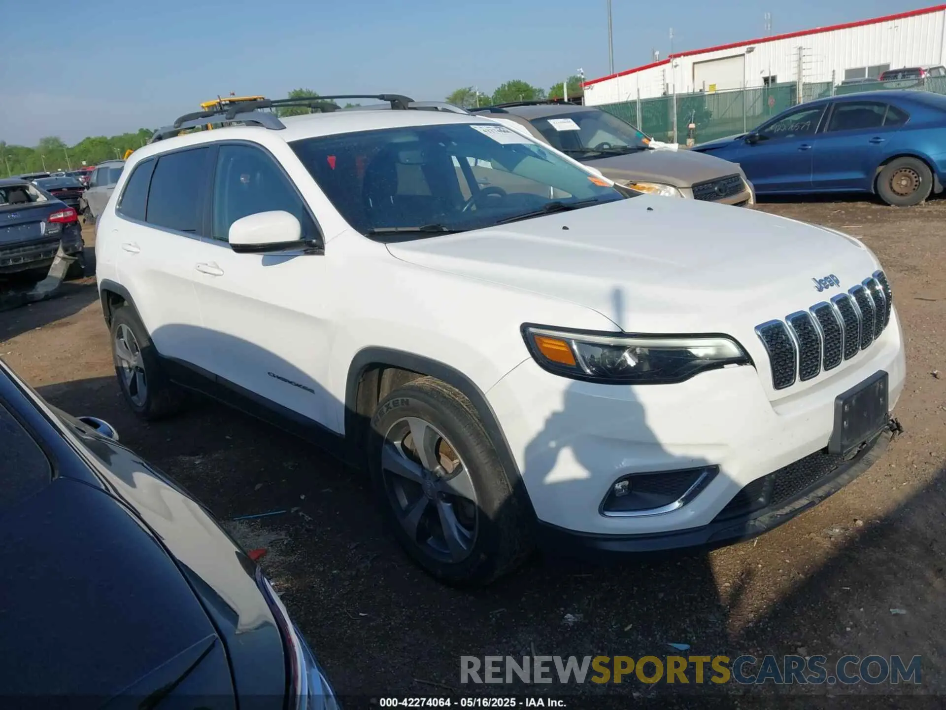 1 Photograph of a damaged car 1C4PJLDX9KD110531 JEEP CHEROKEE 2019
