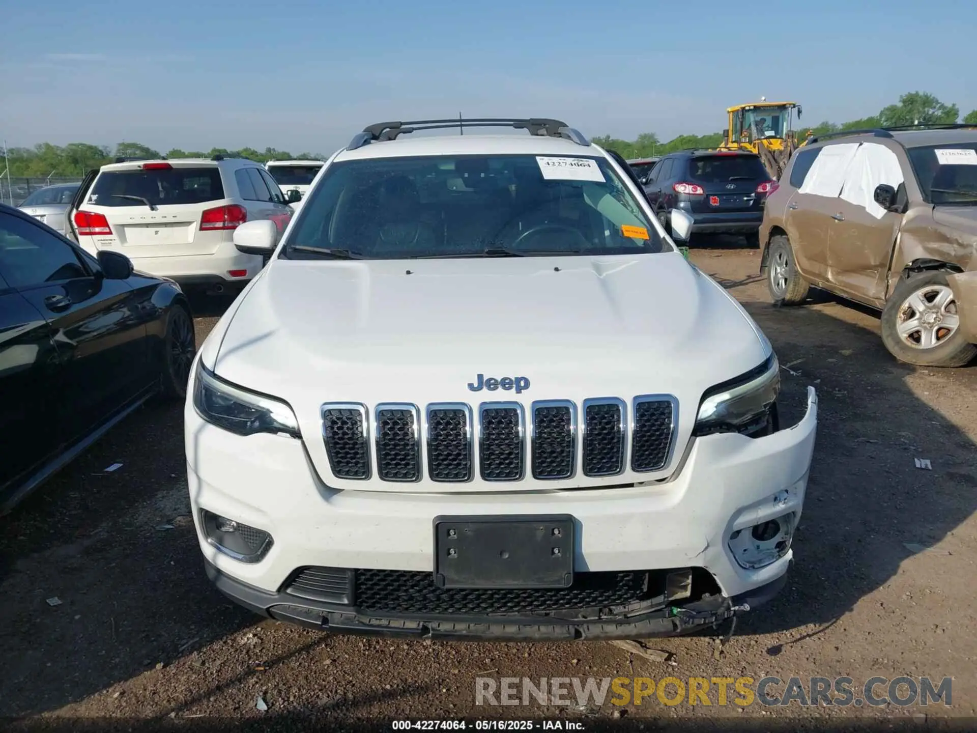 12 Photograph of a damaged car 1C4PJLDX9KD110531 JEEP CHEROKEE 2019