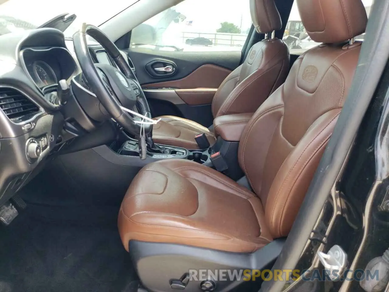 7 Photograph of a damaged car 1C4PJLJN0KD215834 JEEP CHEROKEE 2019