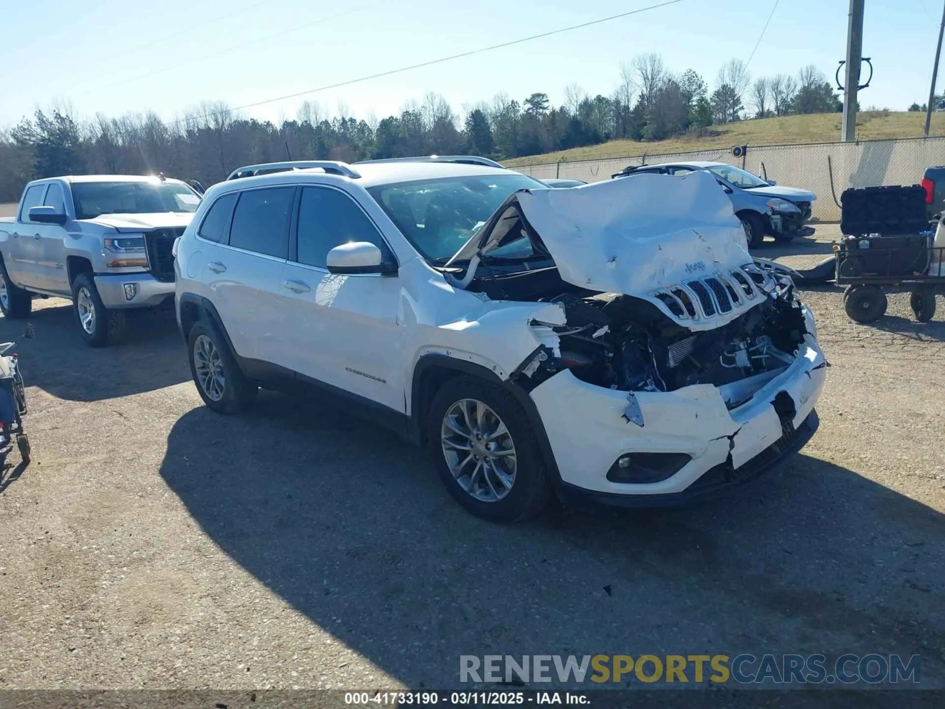1 Photograph of a damaged car 1C4PJLLB0KD151426 JEEP CHEROKEE 2019