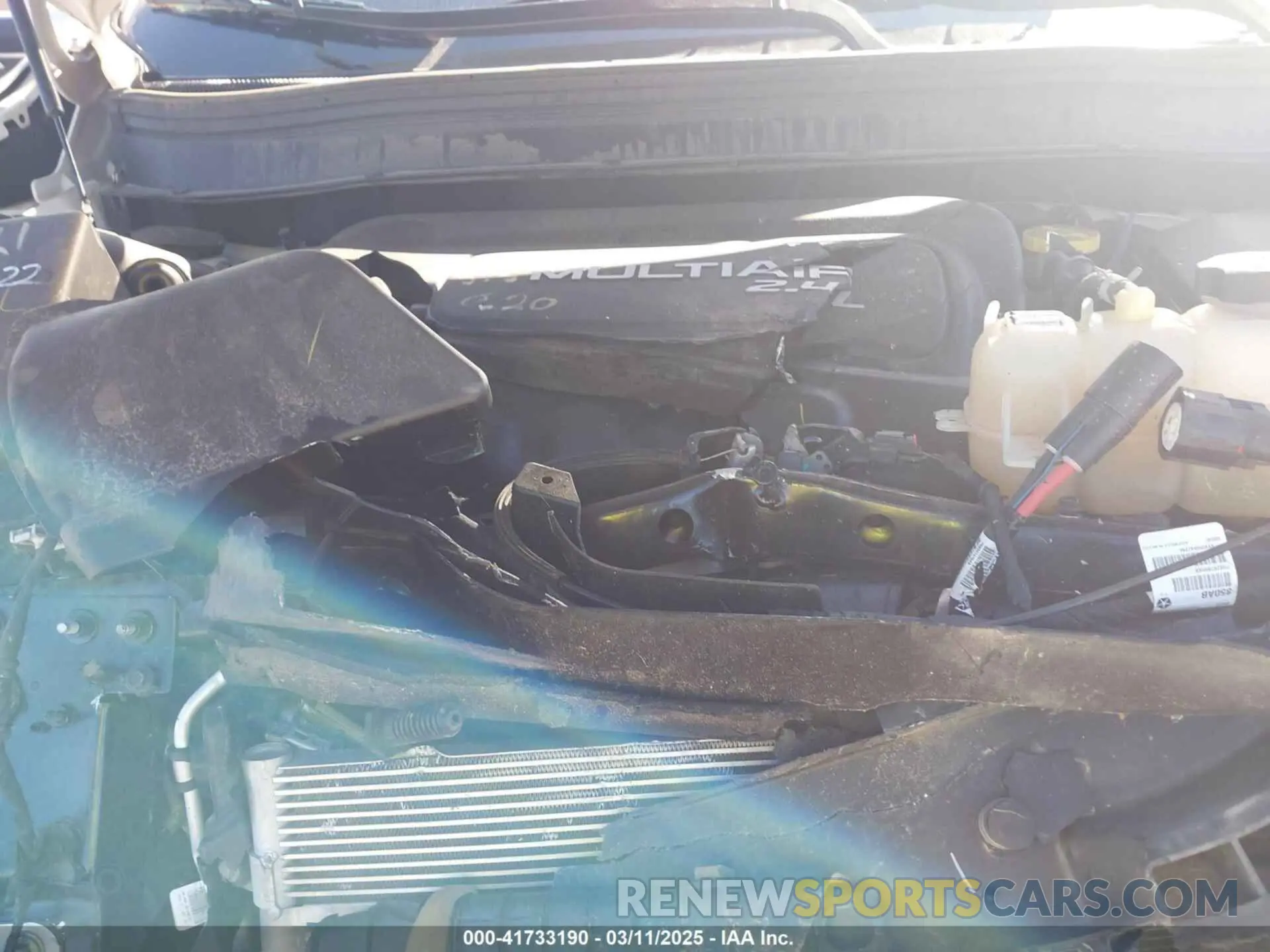 10 Photograph of a damaged car 1C4PJLLB0KD151426 JEEP CHEROKEE 2019