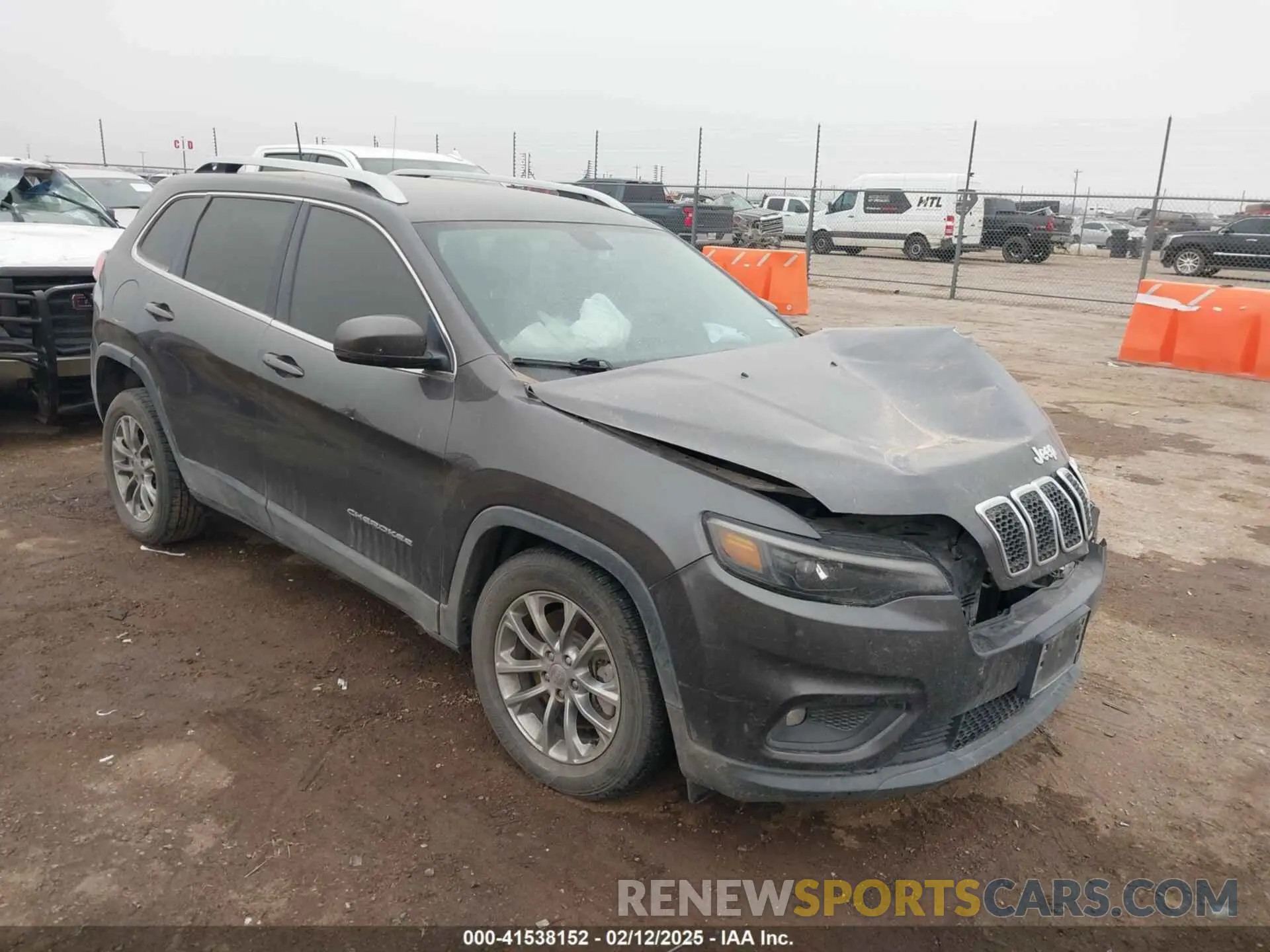 1 Photograph of a damaged car 1C4PJLLB0KD241062 JEEP CHEROKEE 2019