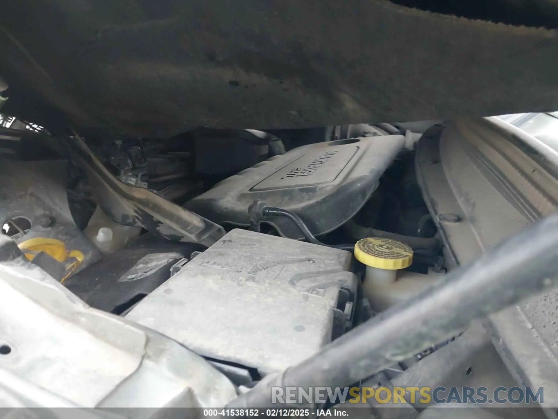 10 Photograph of a damaged car 1C4PJLLB0KD241062 JEEP CHEROKEE 2019