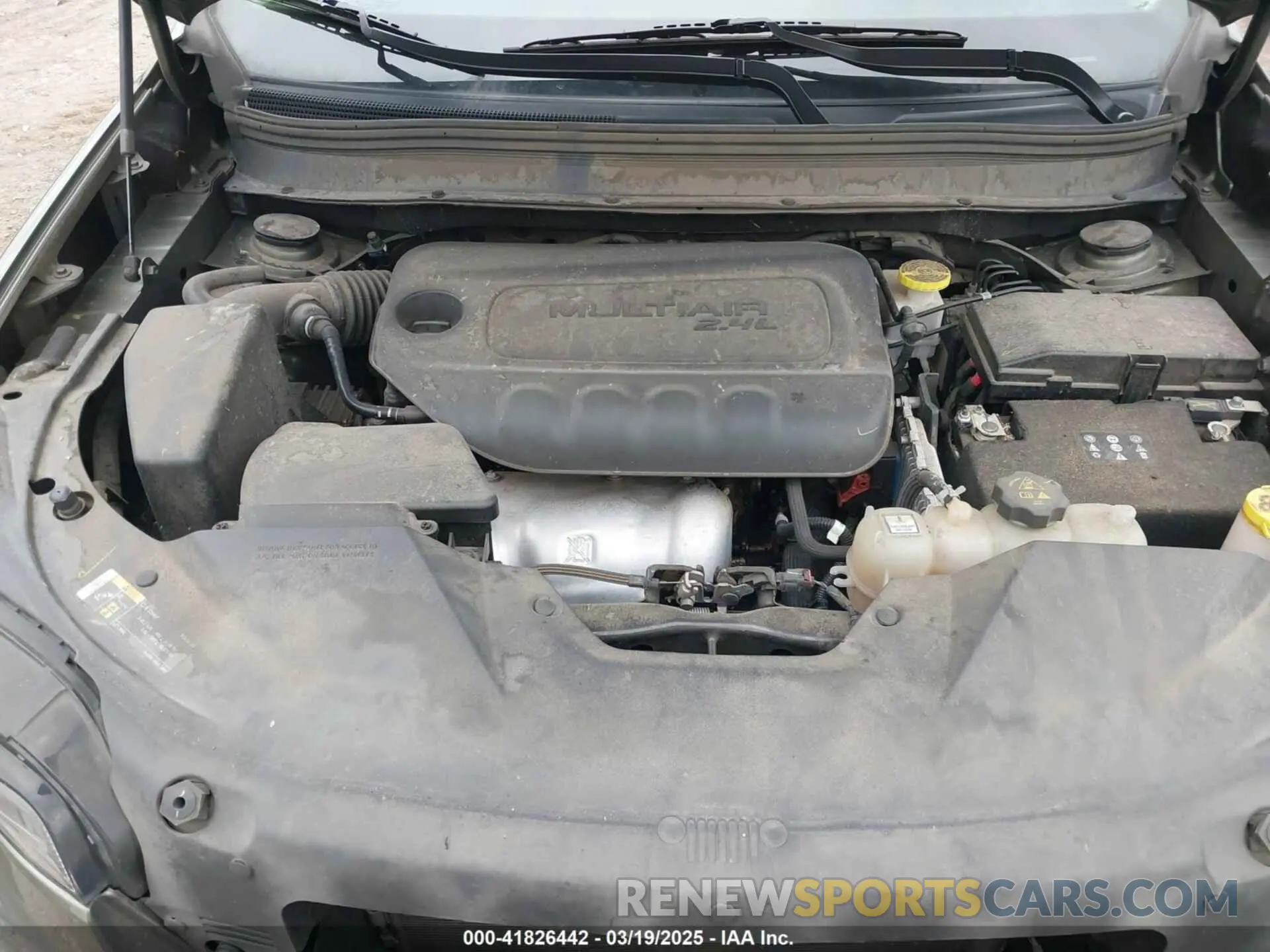 8 Photograph of a damaged car 1C4PJLLB0KD248397 JEEP CHEROKEE 2019