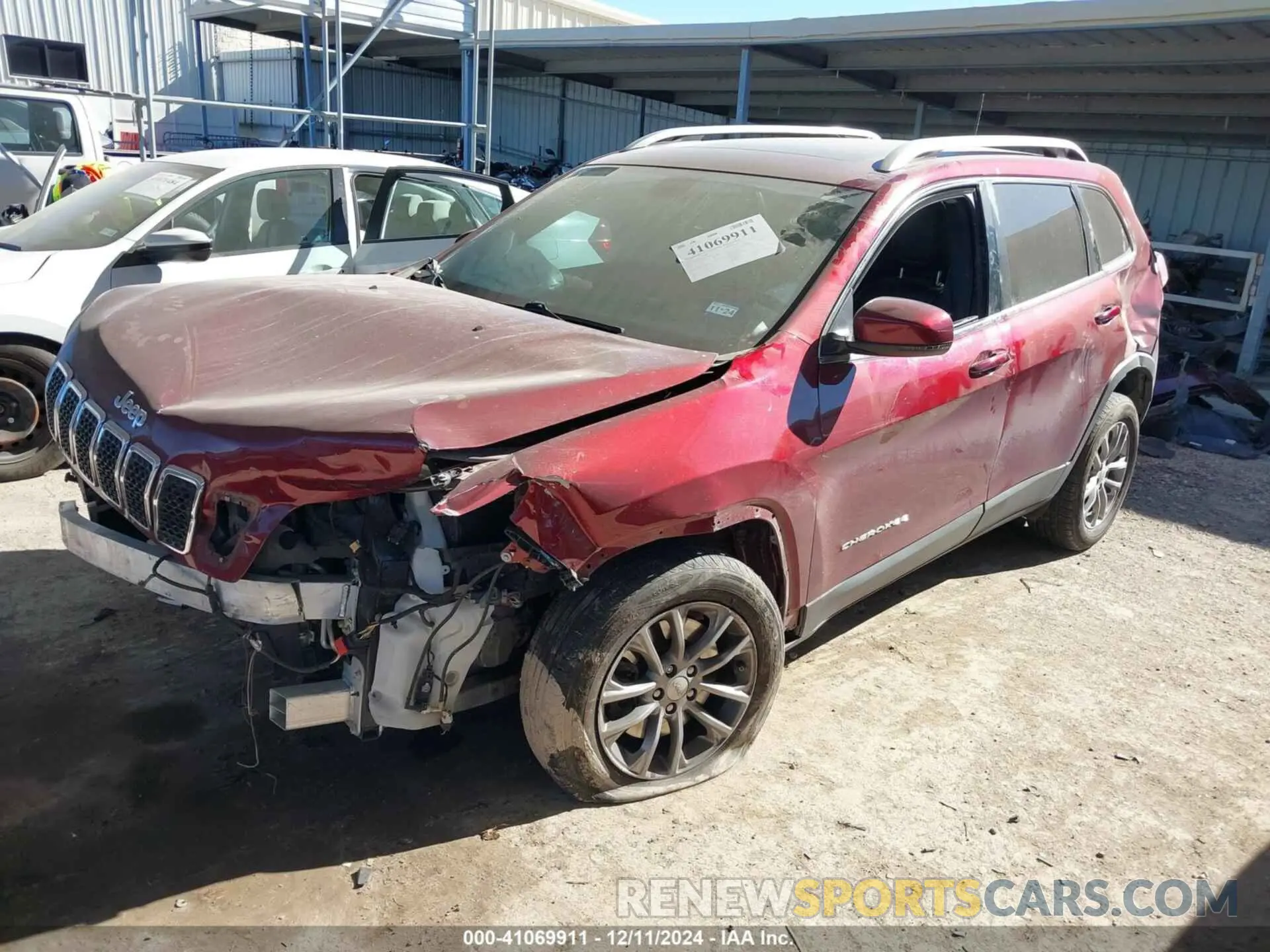 2 Photograph of a damaged car 1C4PJLLB0KD333188 JEEP CHEROKEE 2019