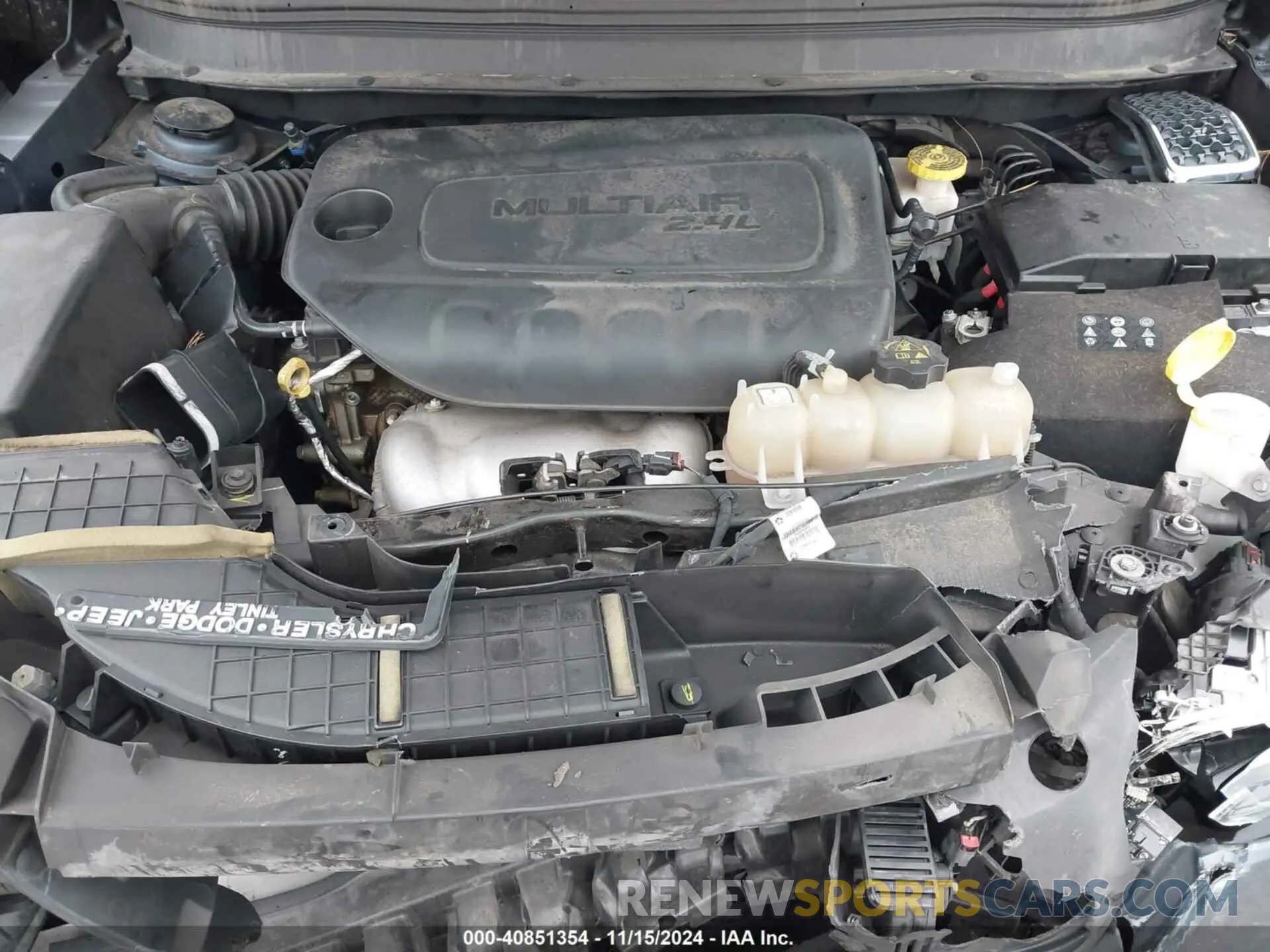 10 Photograph of a damaged car 1C4PJLLB0KD434960 JEEP CHEROKEE 2019