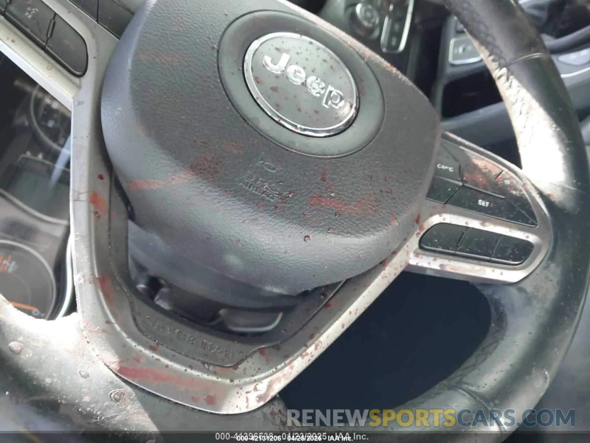 11 Photograph of a damaged car 1C4PJLLB1KD366846 JEEP CHEROKEE 2019