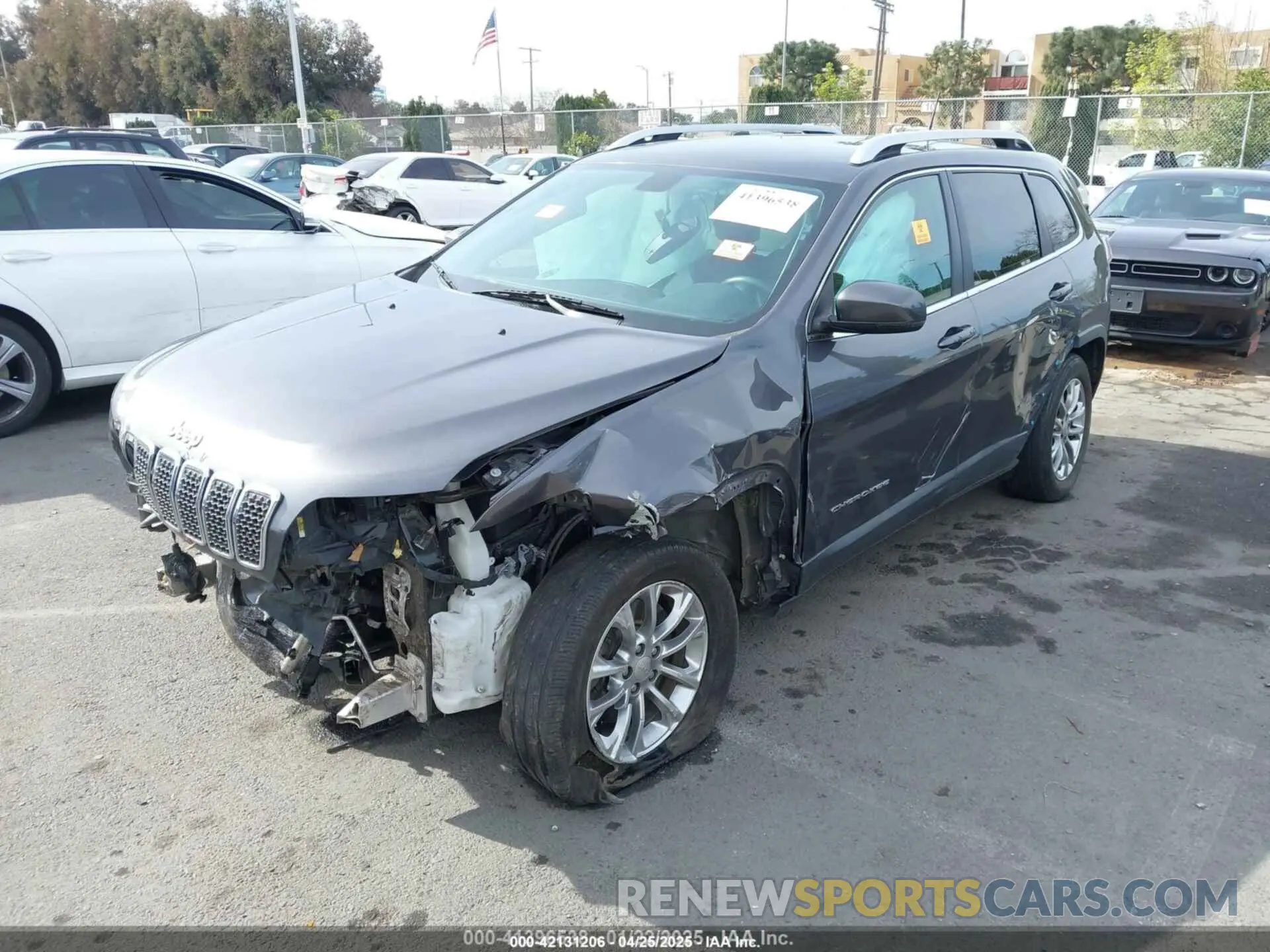 2 Photograph of a damaged car 1C4PJLLB1KD366846 JEEP CHEROKEE 2019