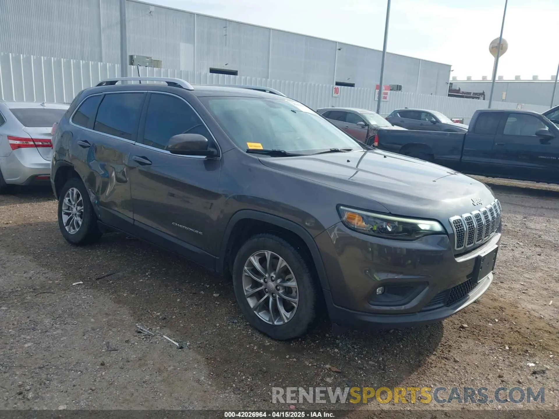 1 Photograph of a damaged car 1C4PJLLB2KD403502 JEEP CHEROKEE 2019