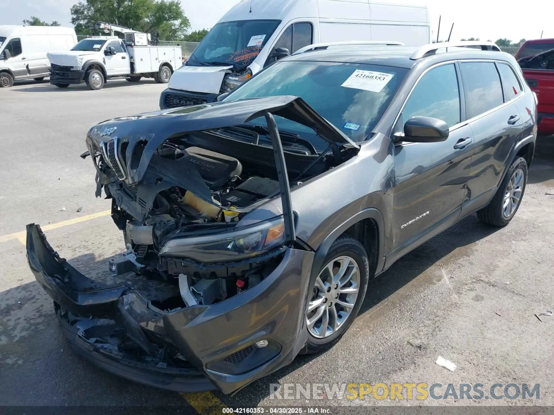 2 Photograph of a damaged car 1C4PJLLB3KD143546 JEEP CHEROKEE 2019