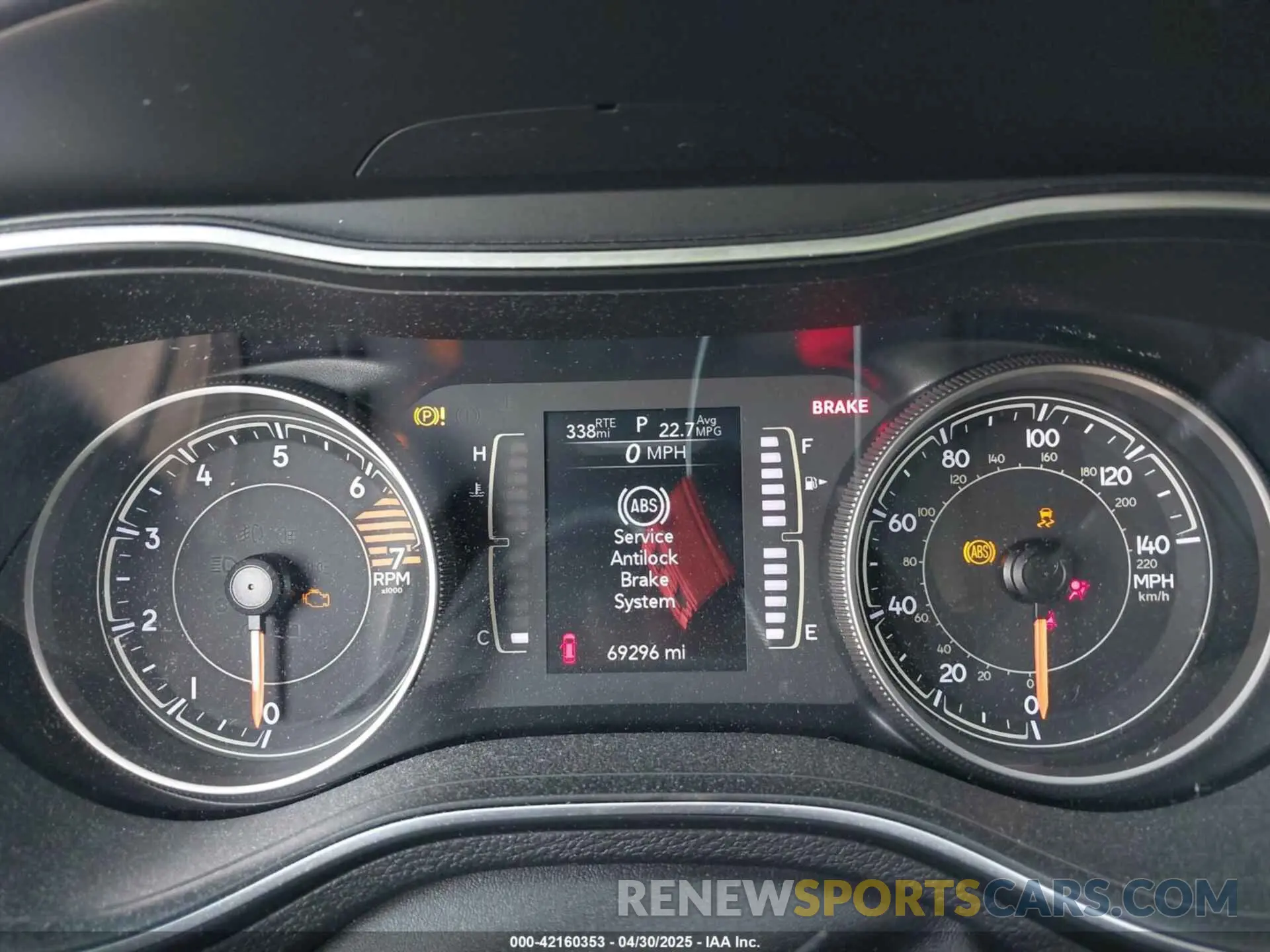 7 Photograph of a damaged car 1C4PJLLB3KD143546 JEEP CHEROKEE 2019