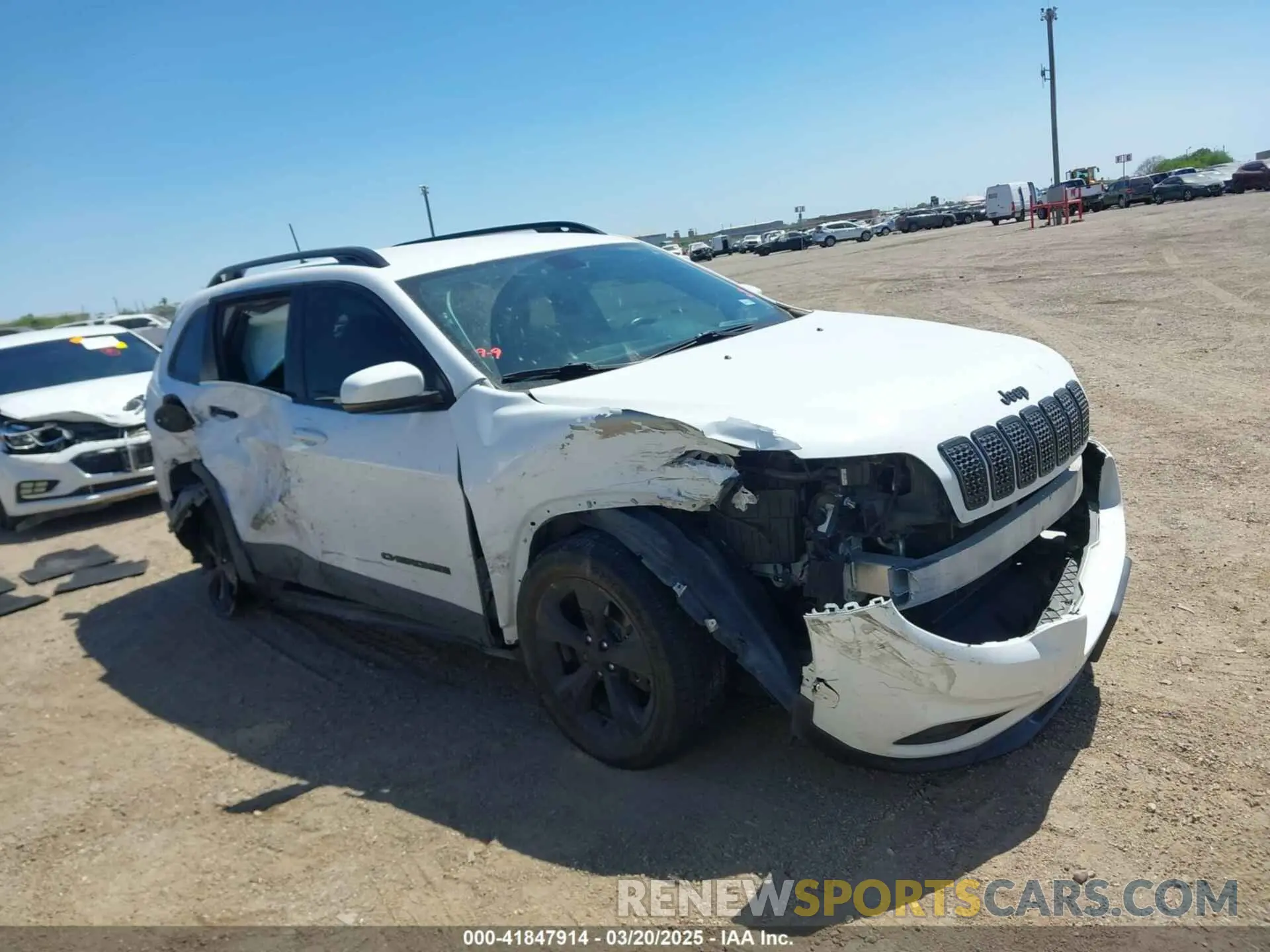 13 Photograph of a damaged car 1C4PJLLB3KD339230 JEEP CHEROKEE 2019