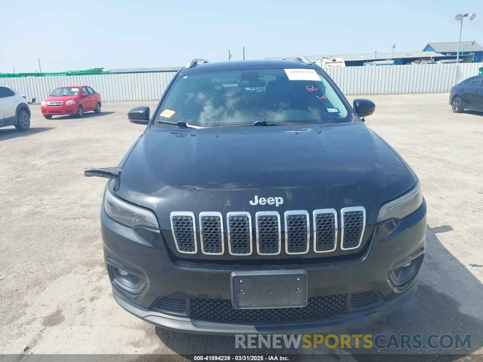 12 Photograph of a damaged car 1C4PJLLB3KD377525 JEEP CHEROKEE 2019