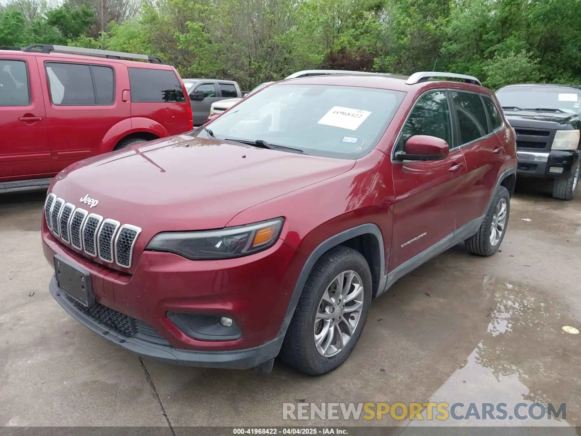 6 Photograph of a damaged car 1C4PJLLB4KD130093 JEEP CHEROKEE 2019