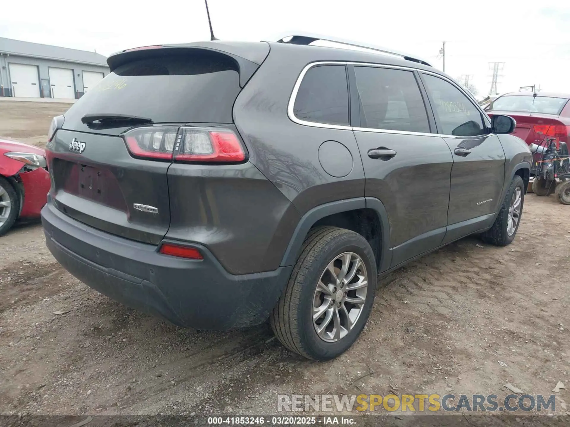 4 Photograph of a damaged car 1C4PJLLB4KD382412 JEEP CHEROKEE 2019