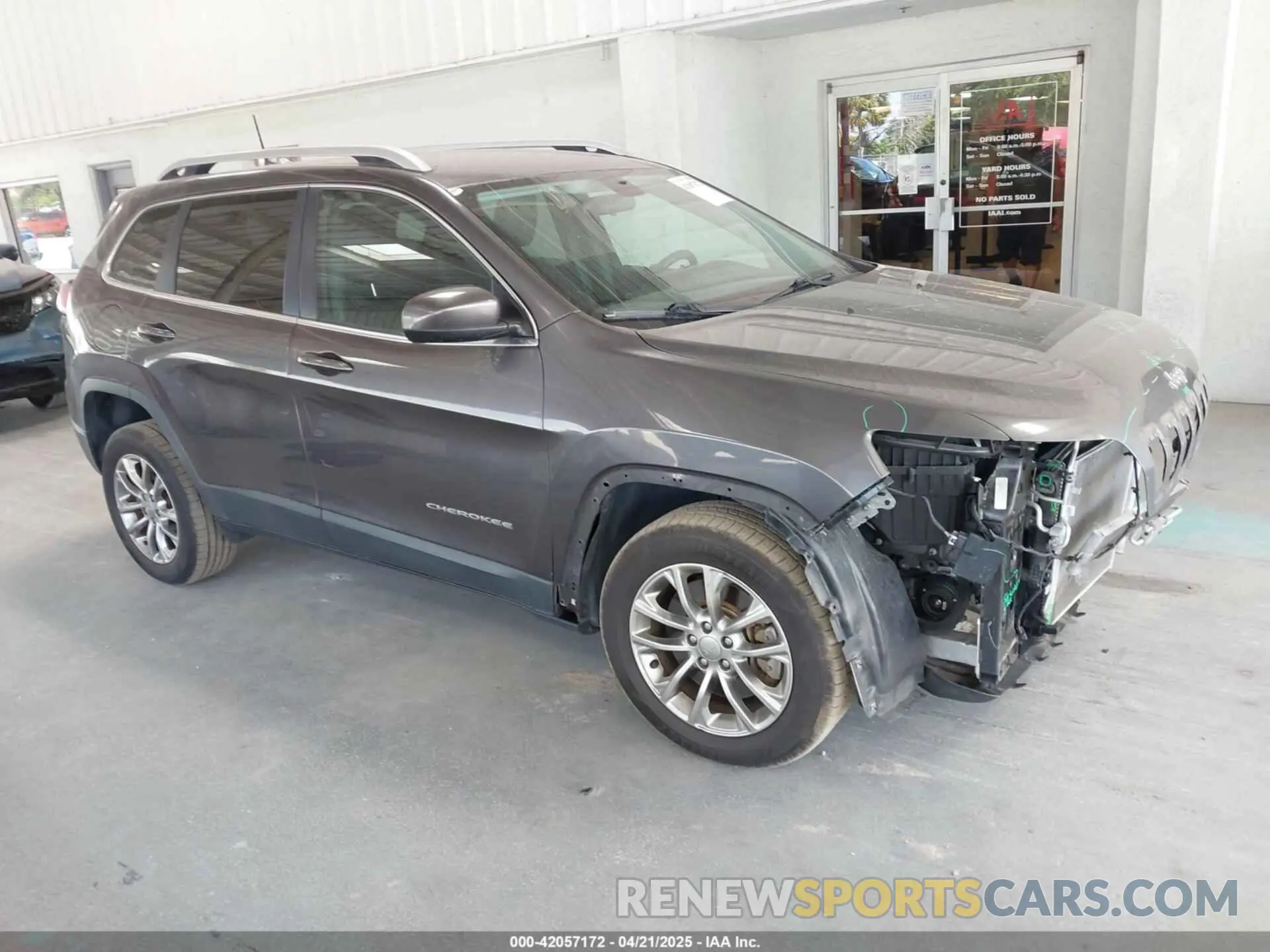1 Photograph of a damaged car 1C4PJLLB5KD263221 JEEP CHEROKEE 2019