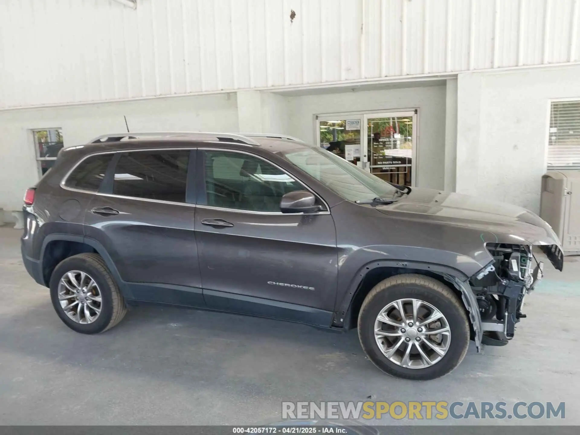 14 Photograph of a damaged car 1C4PJLLB5KD263221 JEEP CHEROKEE 2019