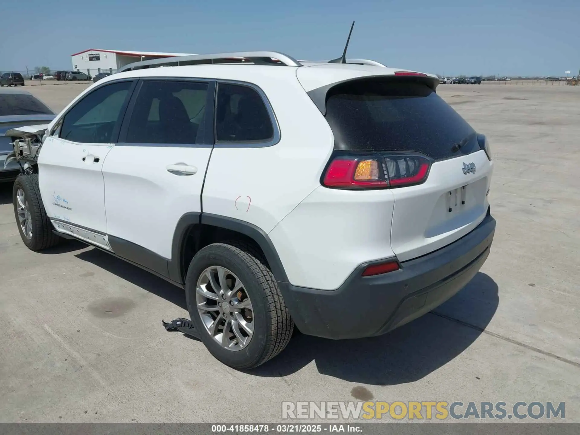 3 Photograph of a damaged car 1C4PJLLB5KD301109 JEEP CHEROKEE 2019