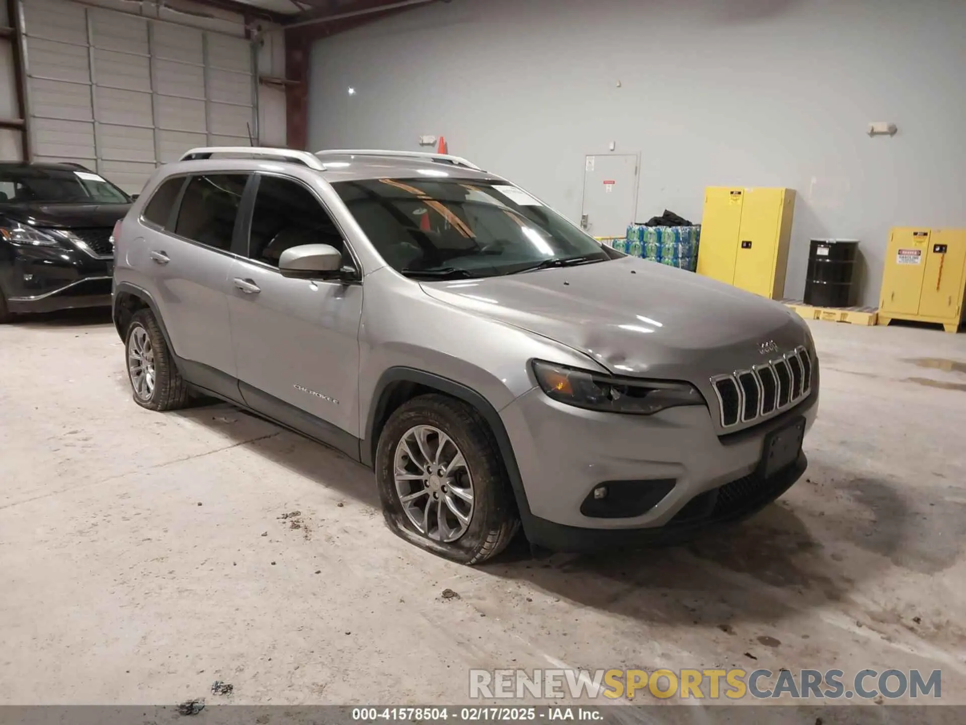 1 Photograph of a damaged car 1C4PJLLB6KD316489 JEEP CHEROKEE 2019