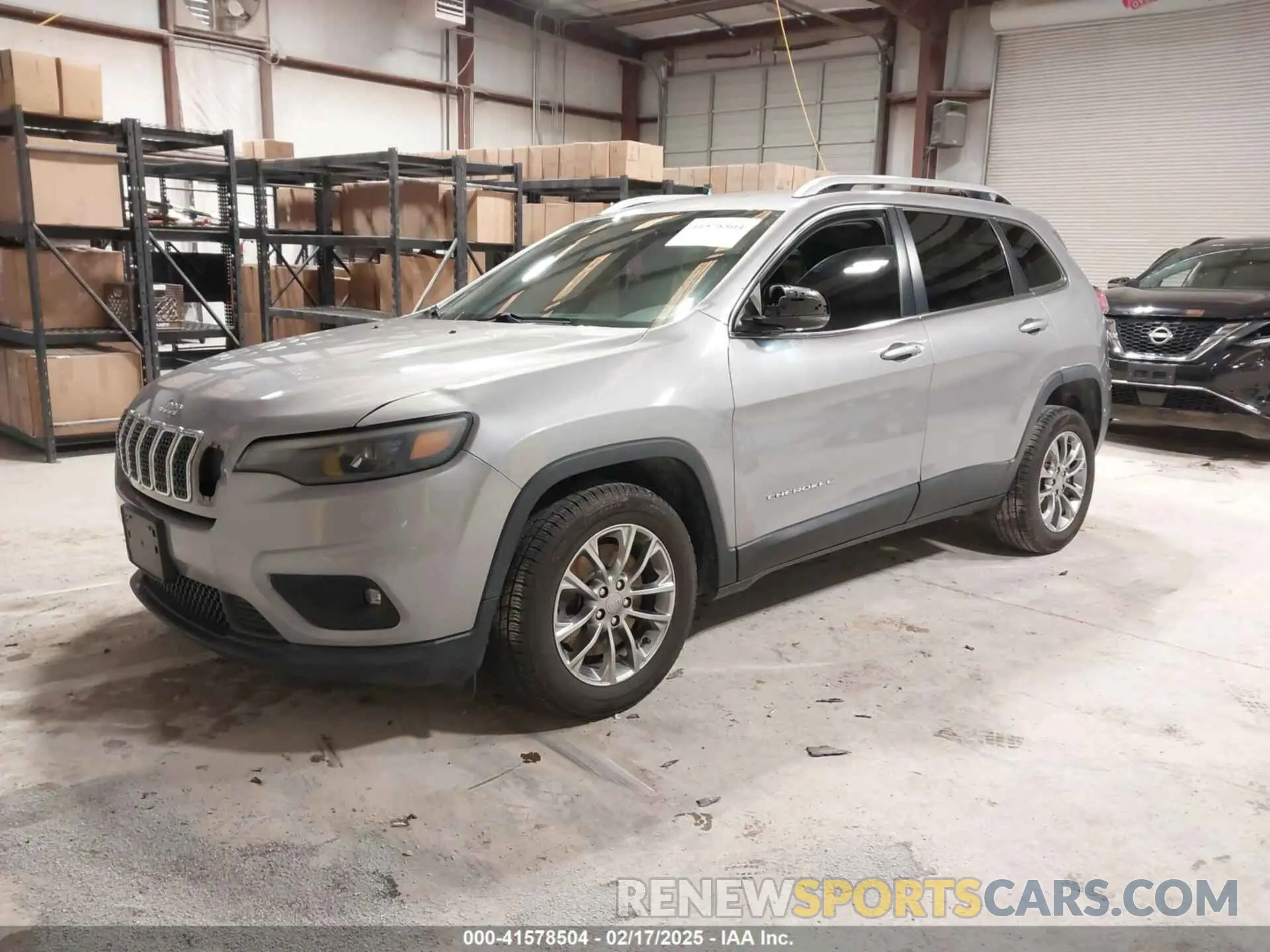 2 Photograph of a damaged car 1C4PJLLB6KD316489 JEEP CHEROKEE 2019