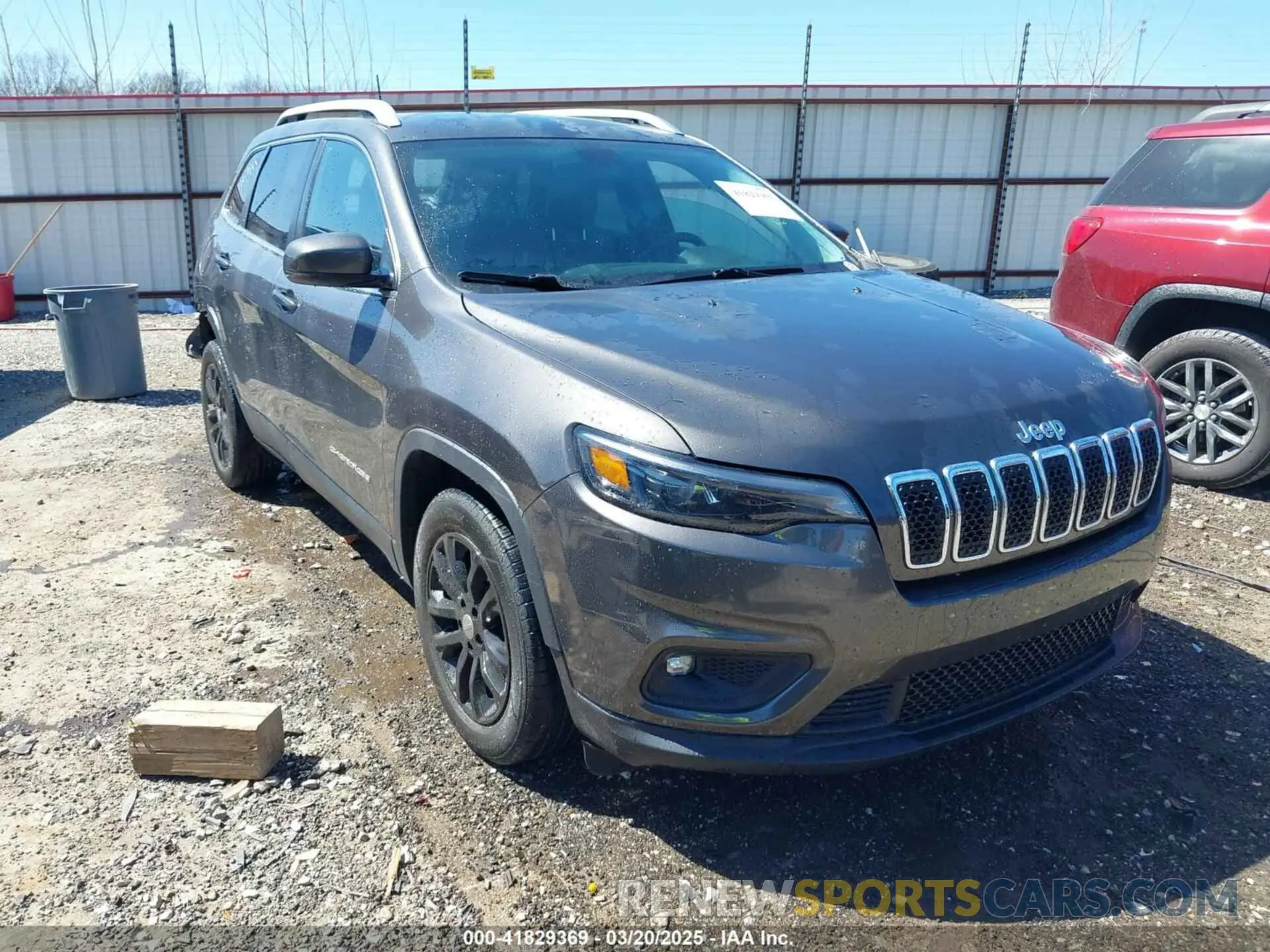 1 Photograph of a damaged car 1C4PJLLB6KD396134 JEEP CHEROKEE 2019