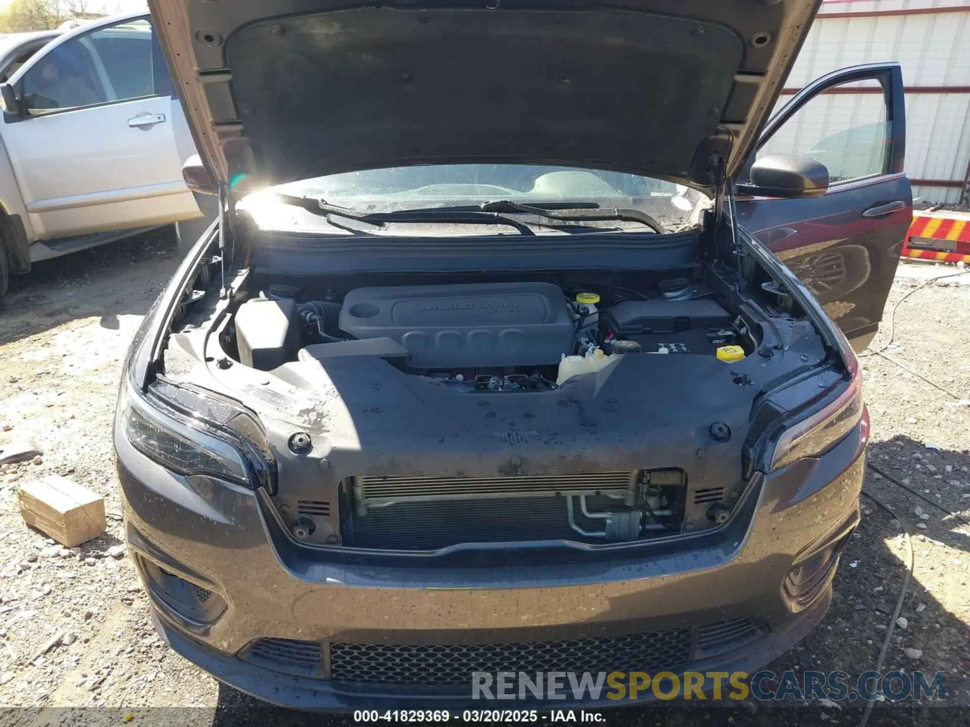 10 Photograph of a damaged car 1C4PJLLB6KD396134 JEEP CHEROKEE 2019