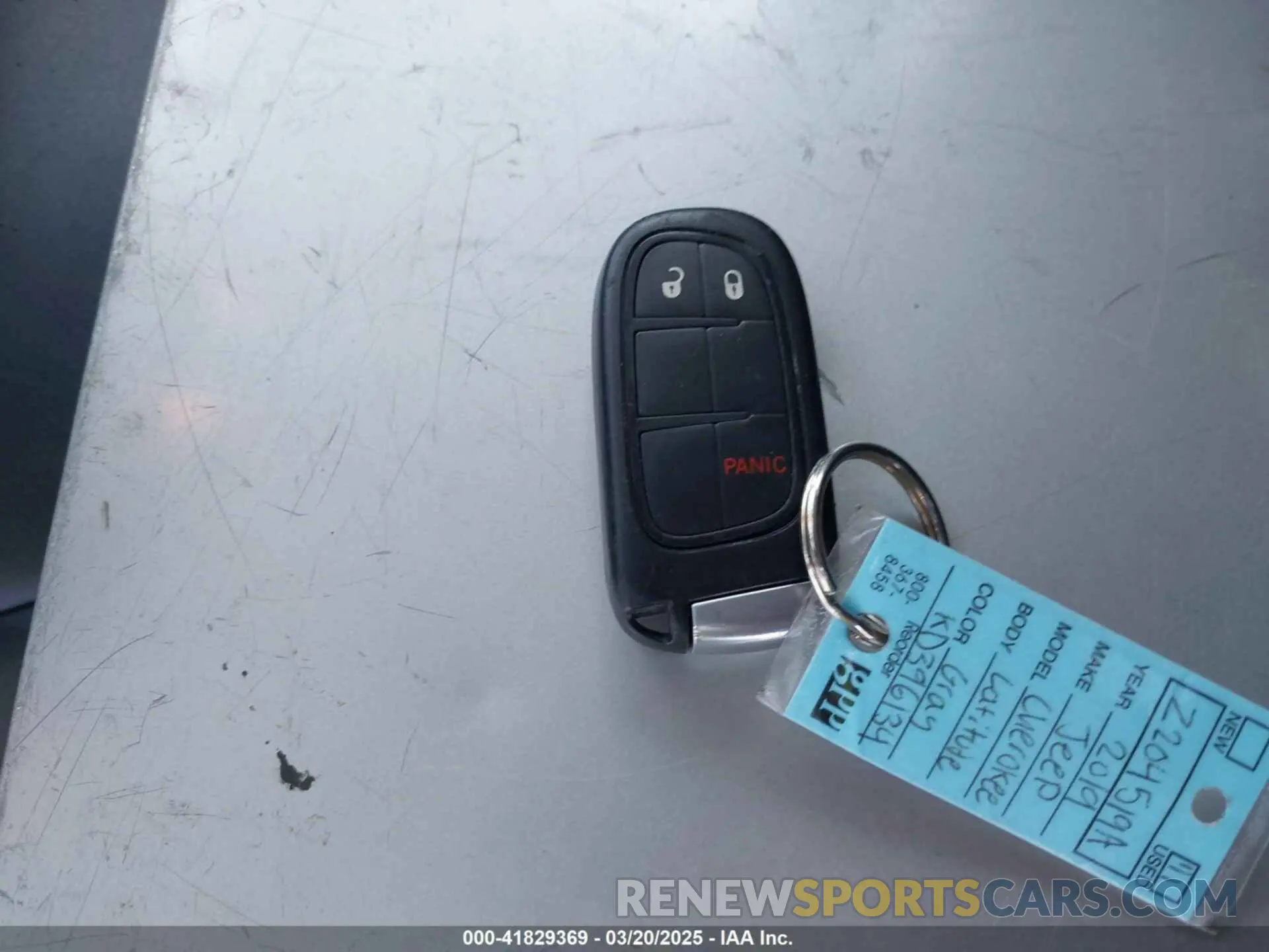 11 Photograph of a damaged car 1C4PJLLB6KD396134 JEEP CHEROKEE 2019