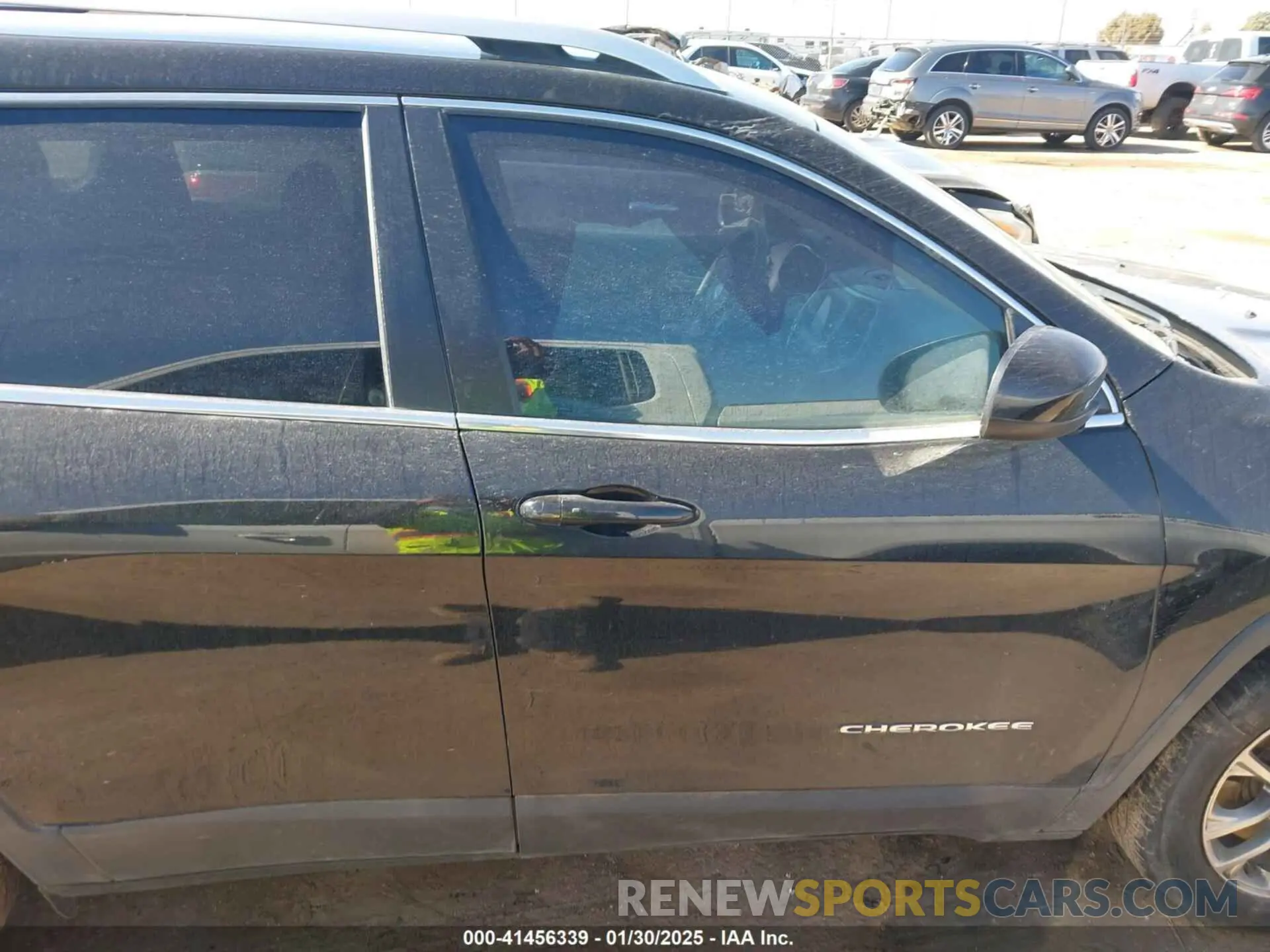 13 Photograph of a damaged car 1C4PJLLB7KD205935 JEEP CHEROKEE 2019
