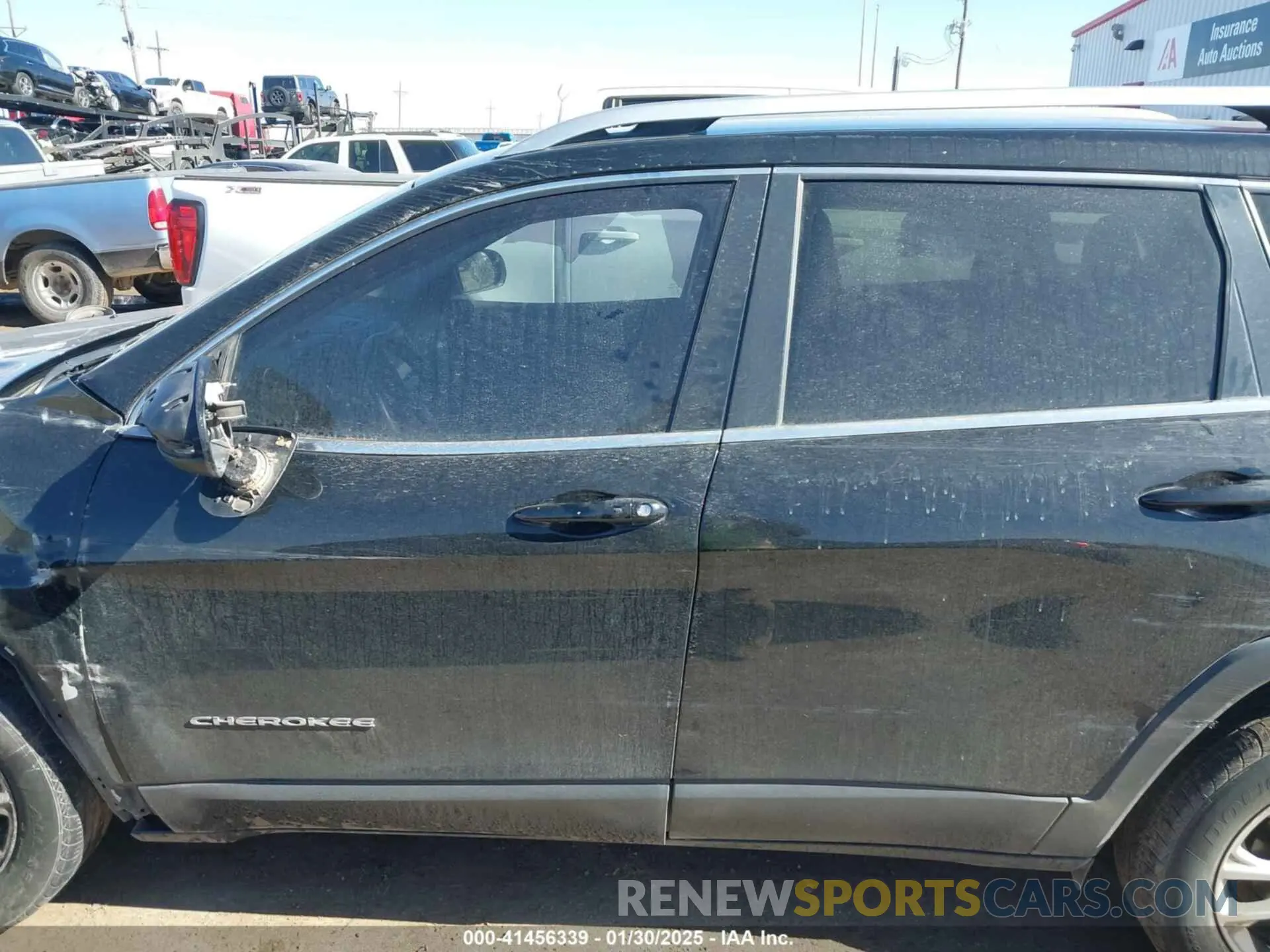 14 Photograph of a damaged car 1C4PJLLB7KD205935 JEEP CHEROKEE 2019