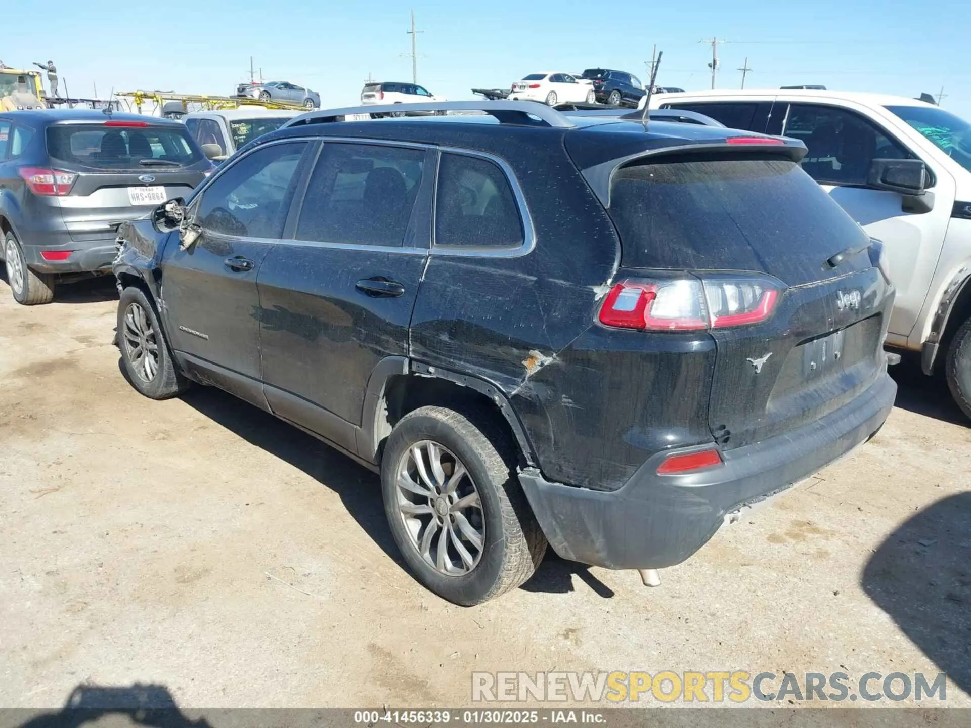3 Photograph of a damaged car 1C4PJLLB7KD205935 JEEP CHEROKEE 2019