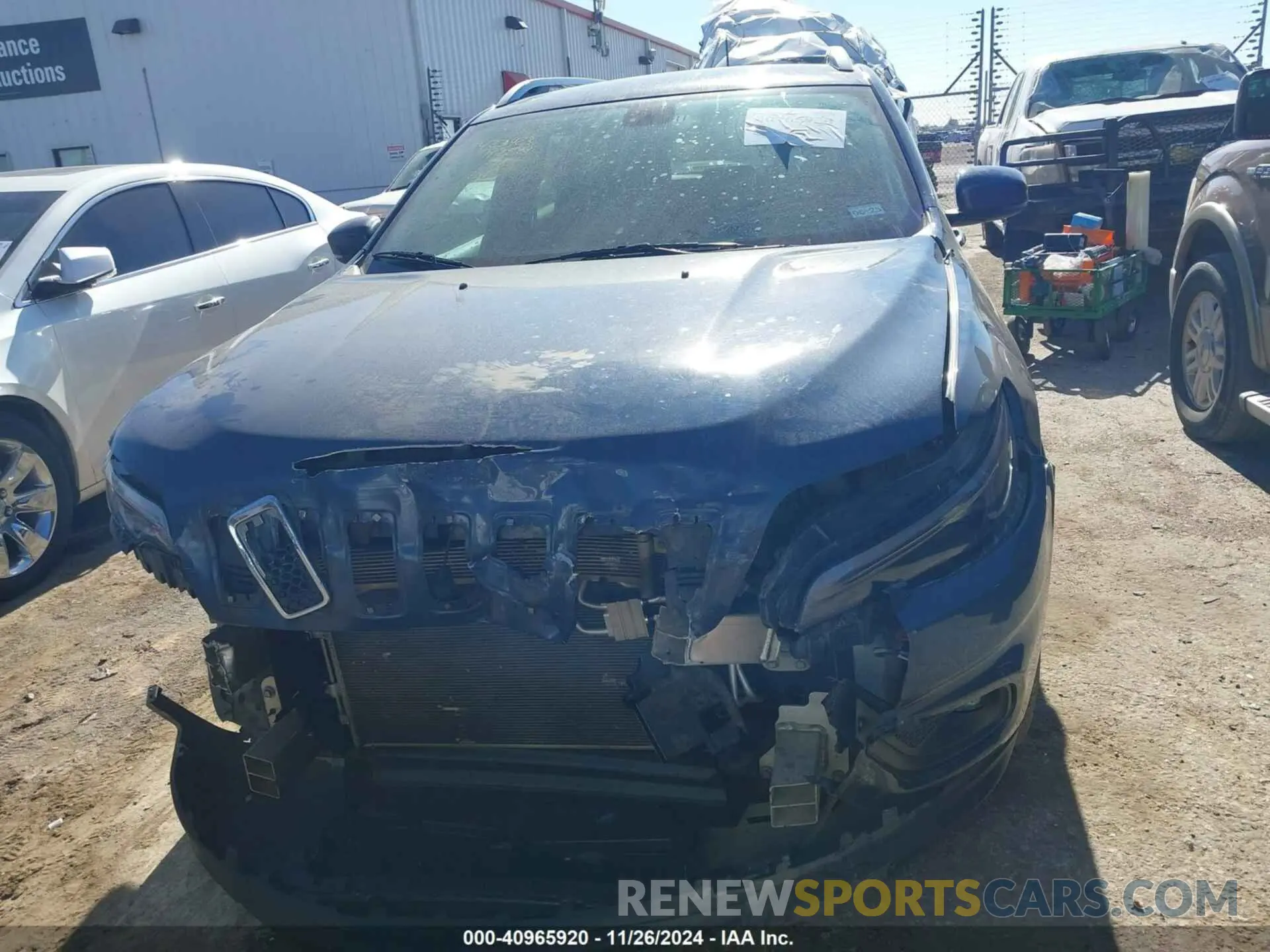 12 Photograph of a damaged car 1C4PJLLB7KD434115 JEEP CHEROKEE 2019