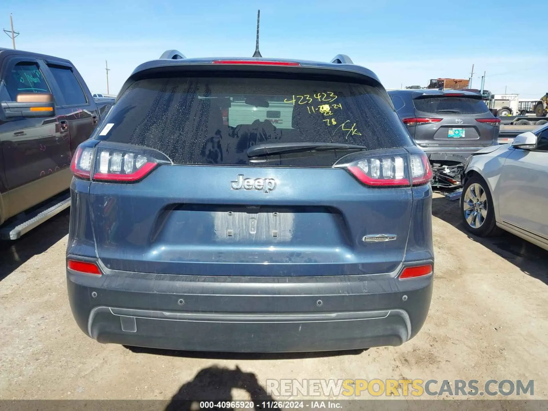 16 Photograph of a damaged car 1C4PJLLB7KD434115 JEEP CHEROKEE 2019