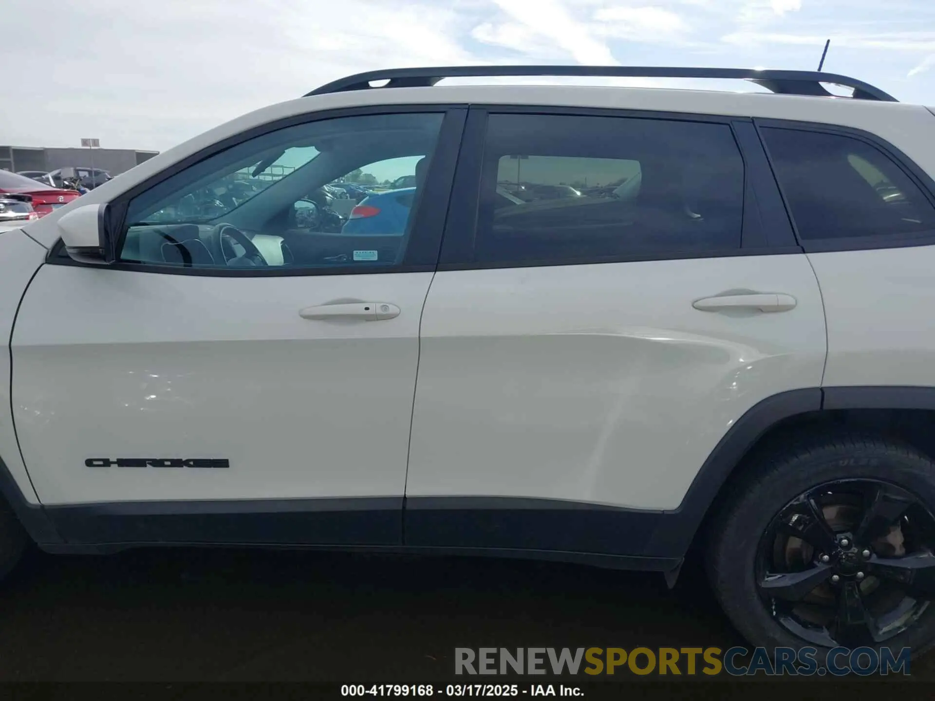 14 Photograph of a damaged car 1C4PJLLB7KD479071 JEEP CHEROKEE 2019