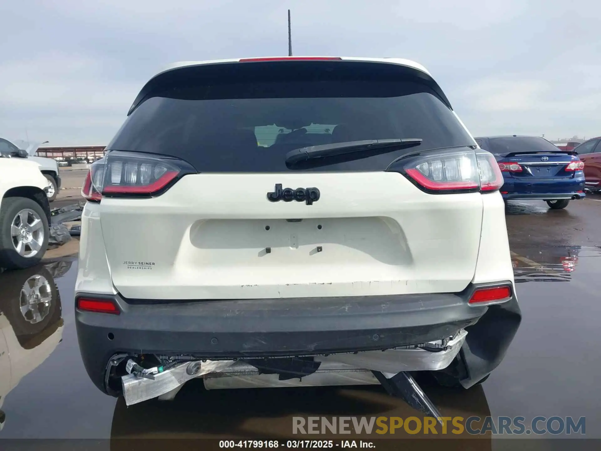 16 Photograph of a damaged car 1C4PJLLB7KD479071 JEEP CHEROKEE 2019