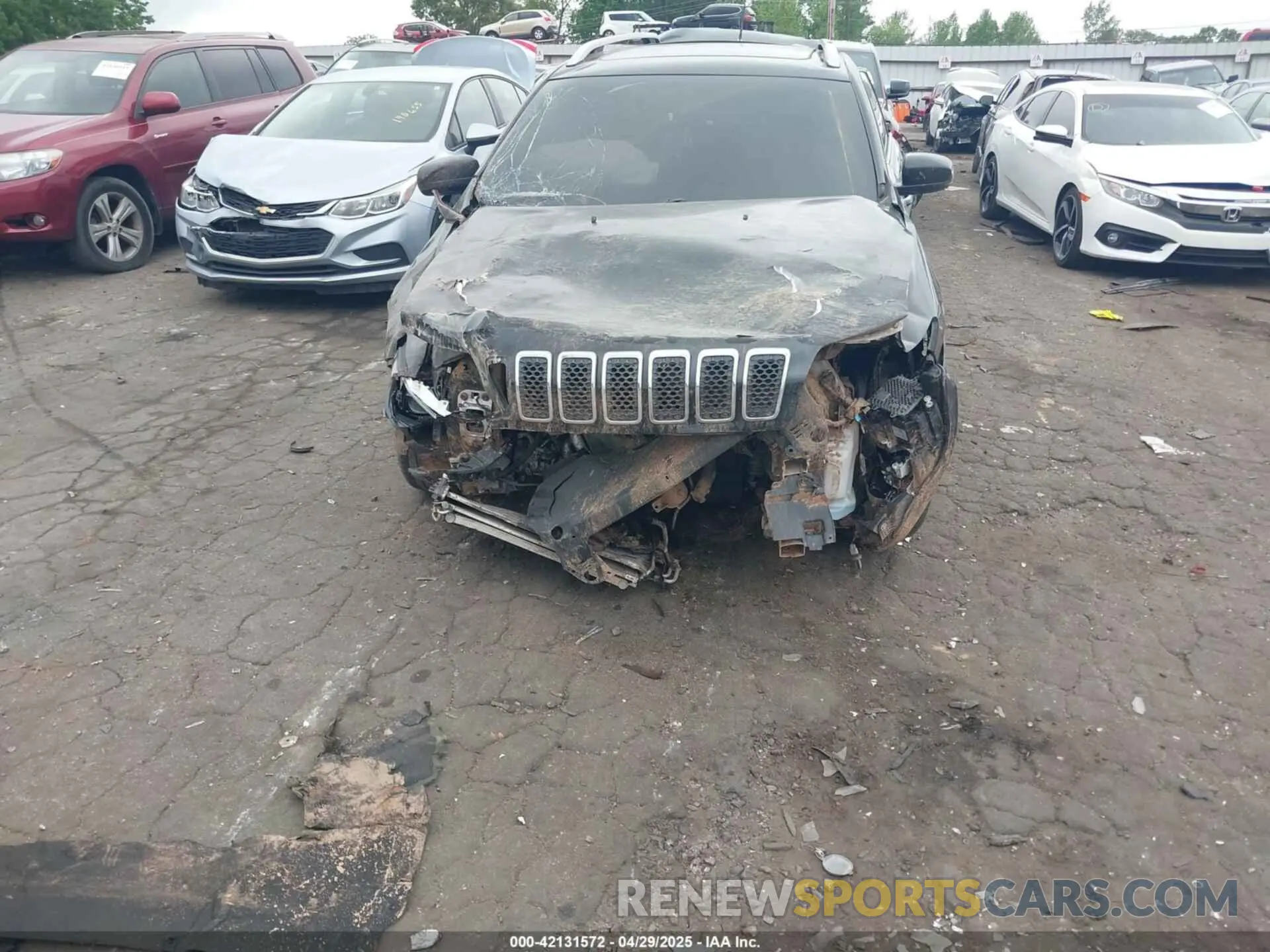 6 Photograph of a damaged car 1C4PJLLB7KD482634 JEEP CHEROKEE 2019