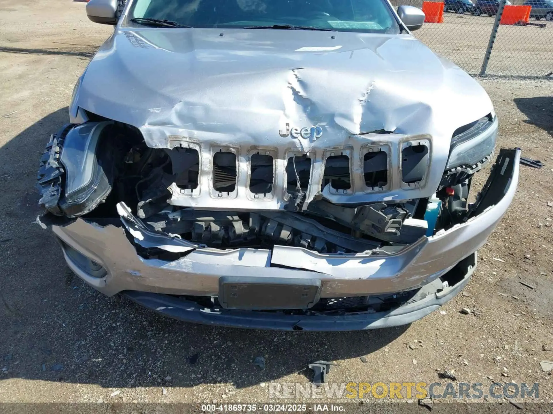 6 Photograph of a damaged car 1C4PJLLB8KD144661 JEEP CHEROKEE 2019