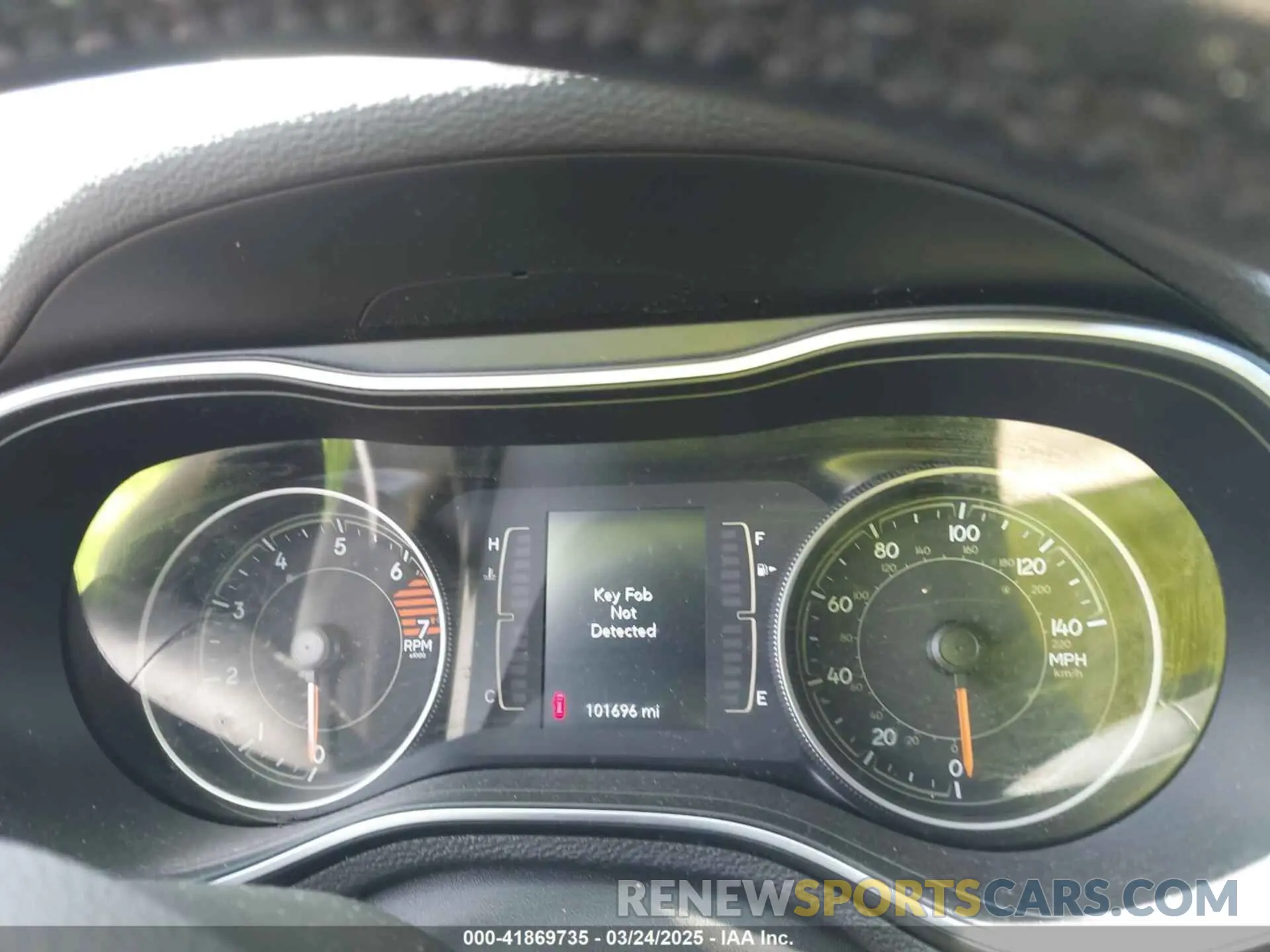 7 Photograph of a damaged car 1C4PJLLB8KD144661 JEEP CHEROKEE 2019