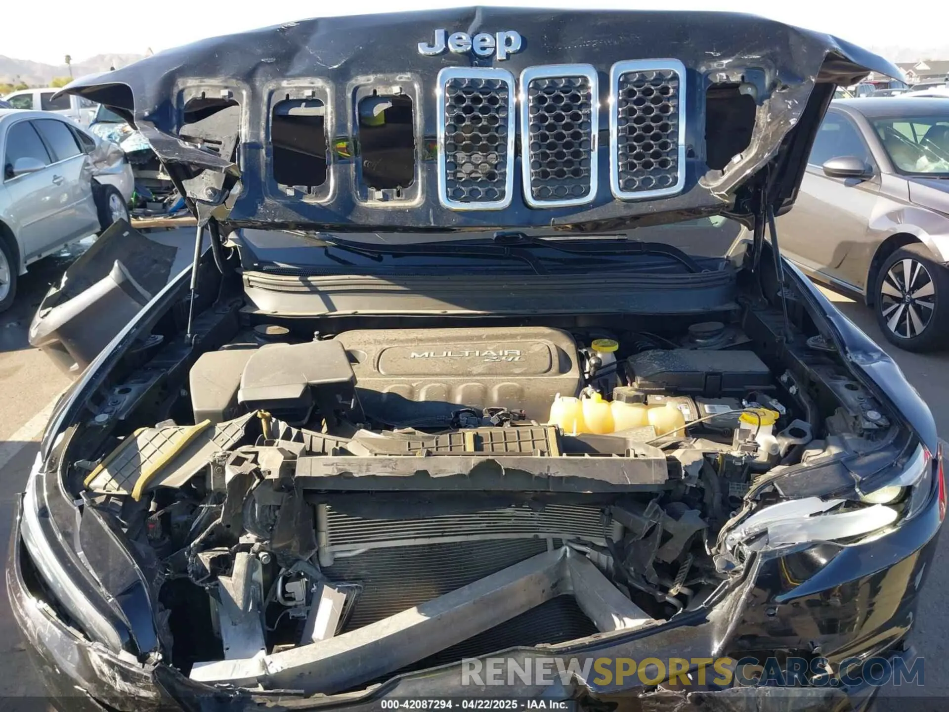 10 Photograph of a damaged car 1C4PJLLB9KD202938 JEEP CHEROKEE 2019