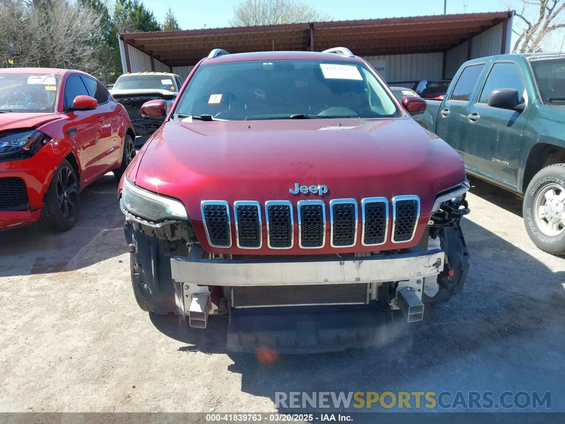 13 Photograph of a damaged car 1C4PJLLB9KD312906 JEEP CHEROKEE 2019