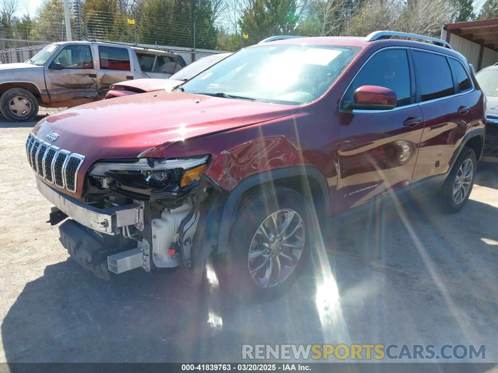 2 Photograph of a damaged car 1C4PJLLB9KD312906 JEEP CHEROKEE 2019