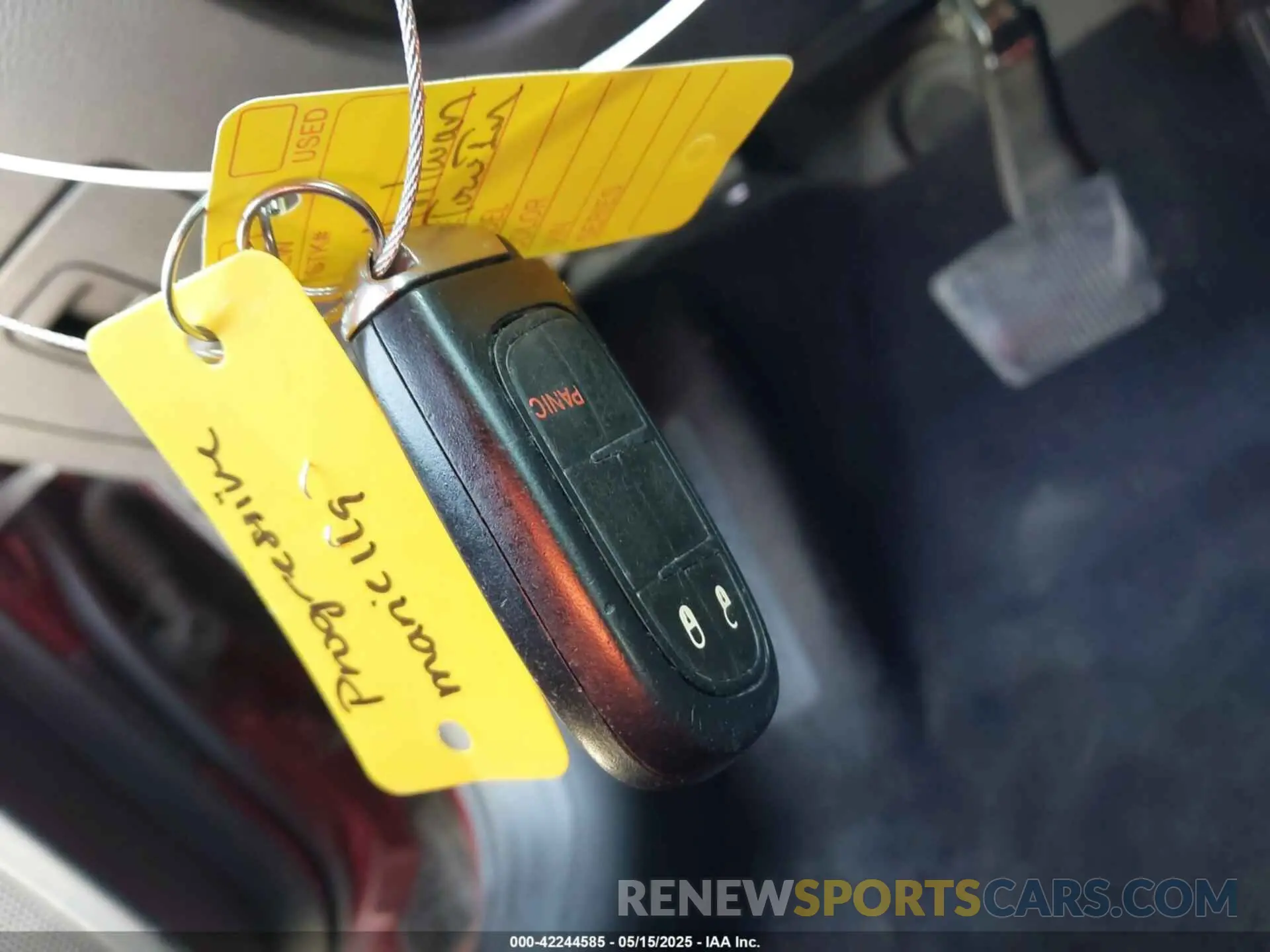 11 Photograph of a damaged car 1C4PJLLBXKD176673 JEEP CHEROKEE 2019