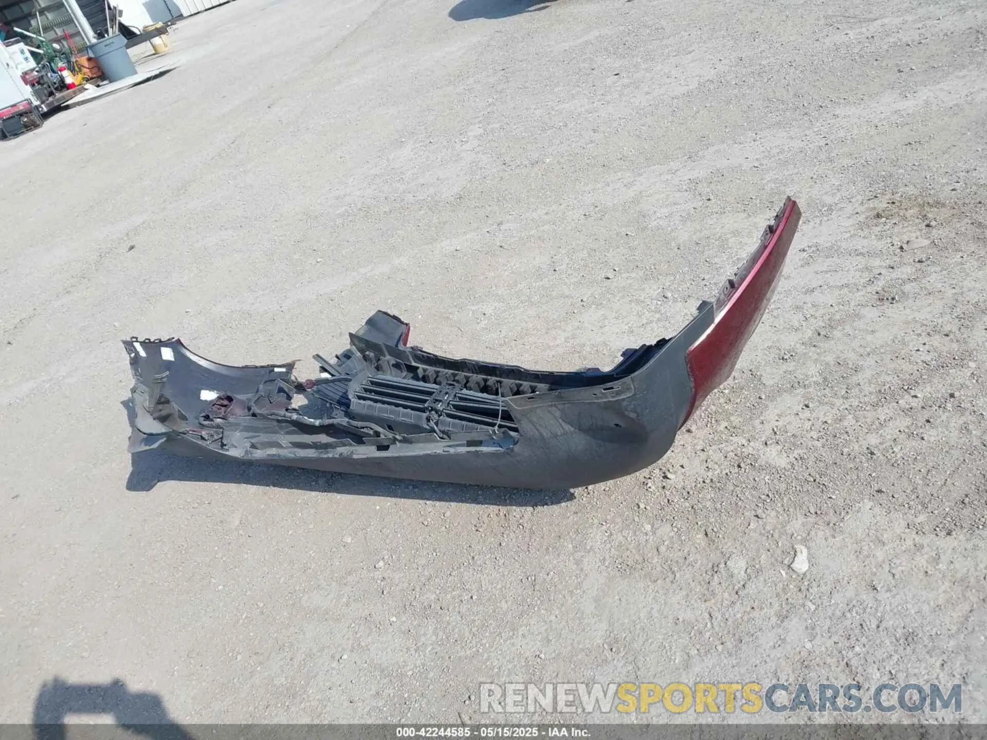12 Photograph of a damaged car 1C4PJLLBXKD176673 JEEP CHEROKEE 2019