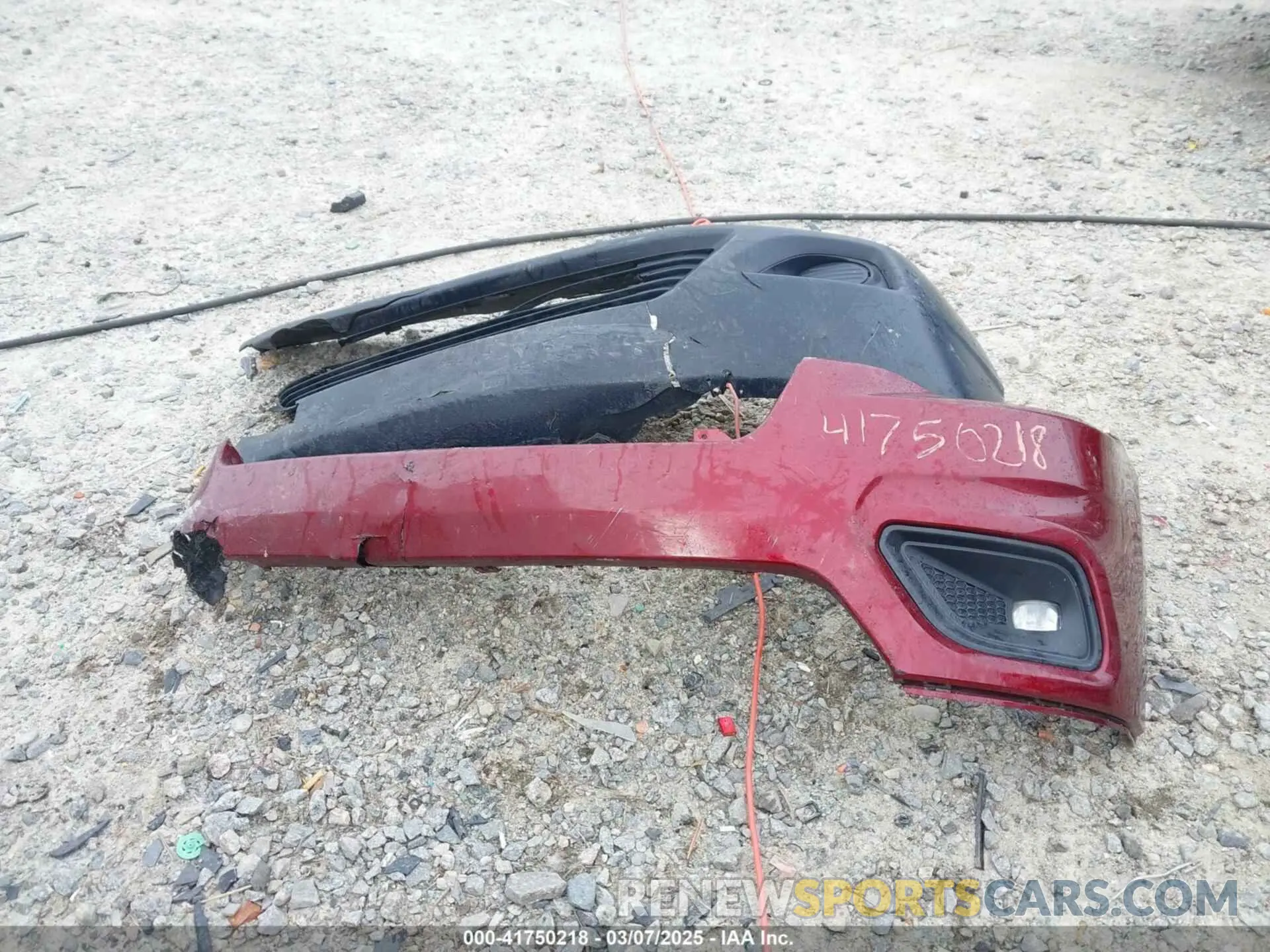 12 Photograph of a damaged car 1C4PJLLBXKD278488 JEEP CHEROKEE 2019